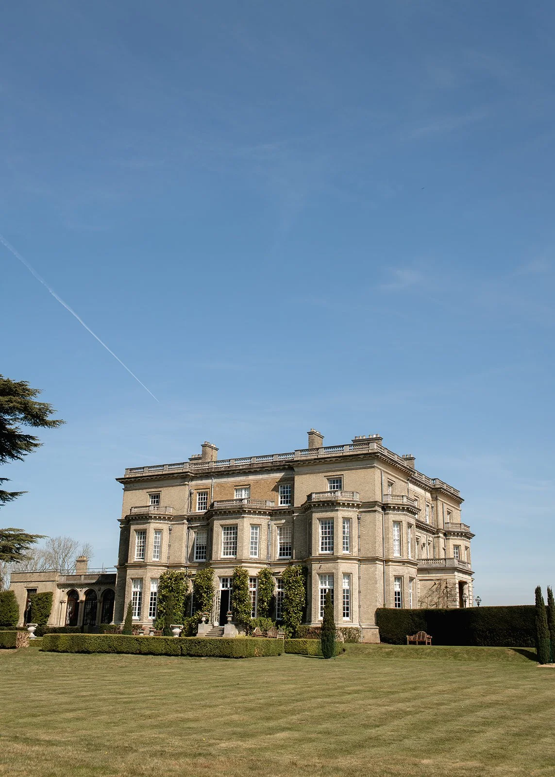 hedsor-house-wedding-Lottie Topping-editorial-documentary-wedding-photography85.JPG