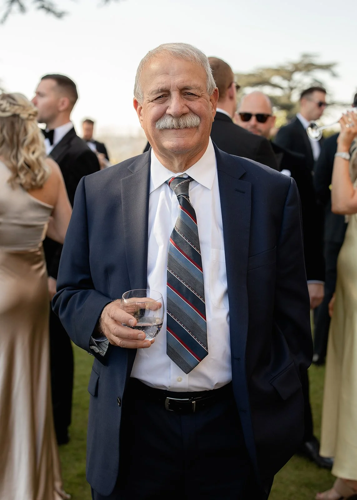 hedsor-house-wedding-Lottie Topping-editorial-documentary-wedding-photography23.JPG