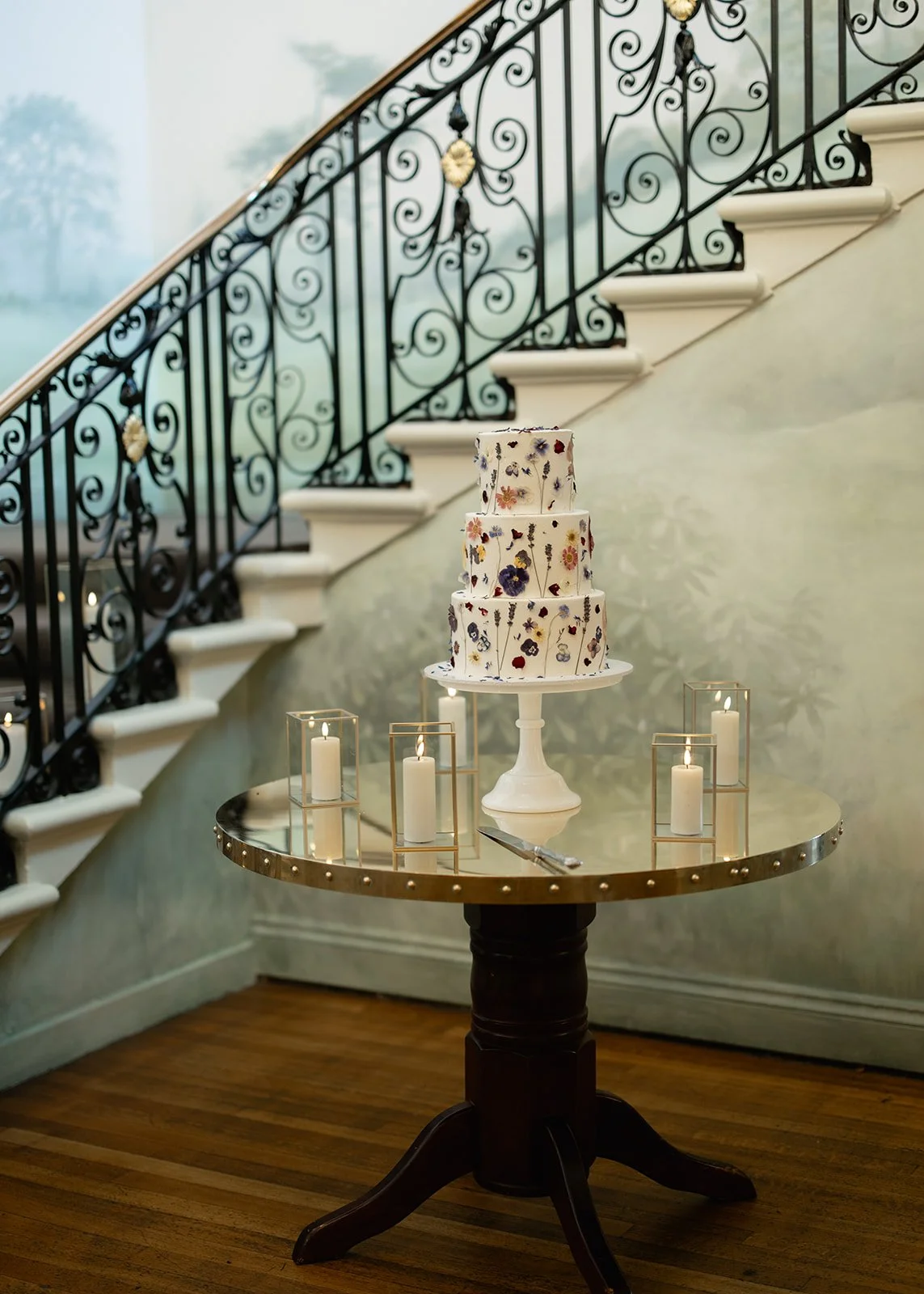 hedsor-house-wedding-Lottie Topping-editorial-documentary-wedding-photography30.JPG