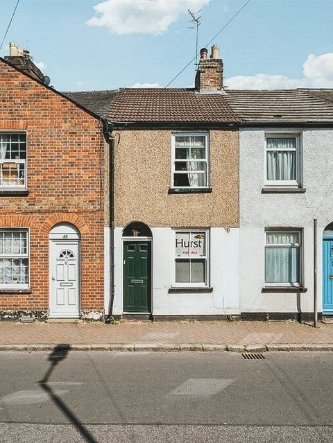 What stories could your Victorian terrace reveal?

Discover how our Highlights house history package helped Hannah uncover: 
📍 Her home's evolution from Temple Meadow to Victorian terrace 
🪑 Its connection to High Wycombe's furniture heritage 
👥 T