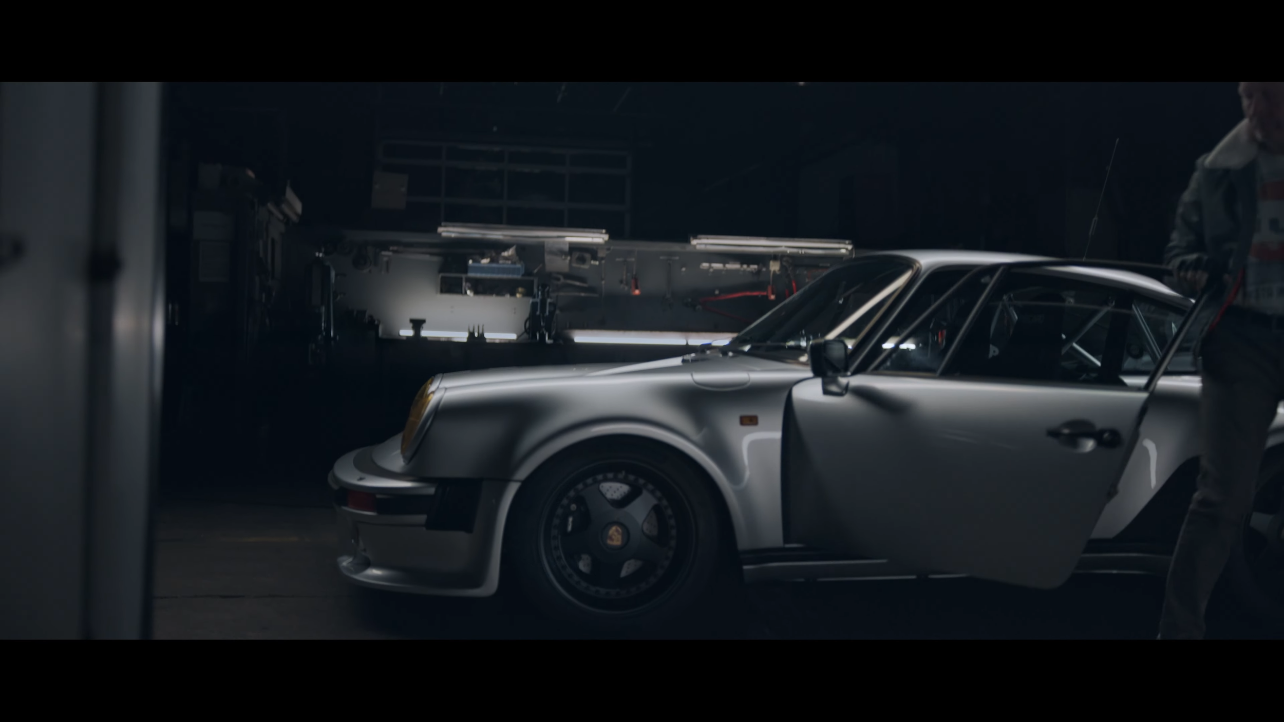 Porsche 930 Turbo Group B - Turbogarage - Grow up, but never grow old! 1-19 screenshot.png