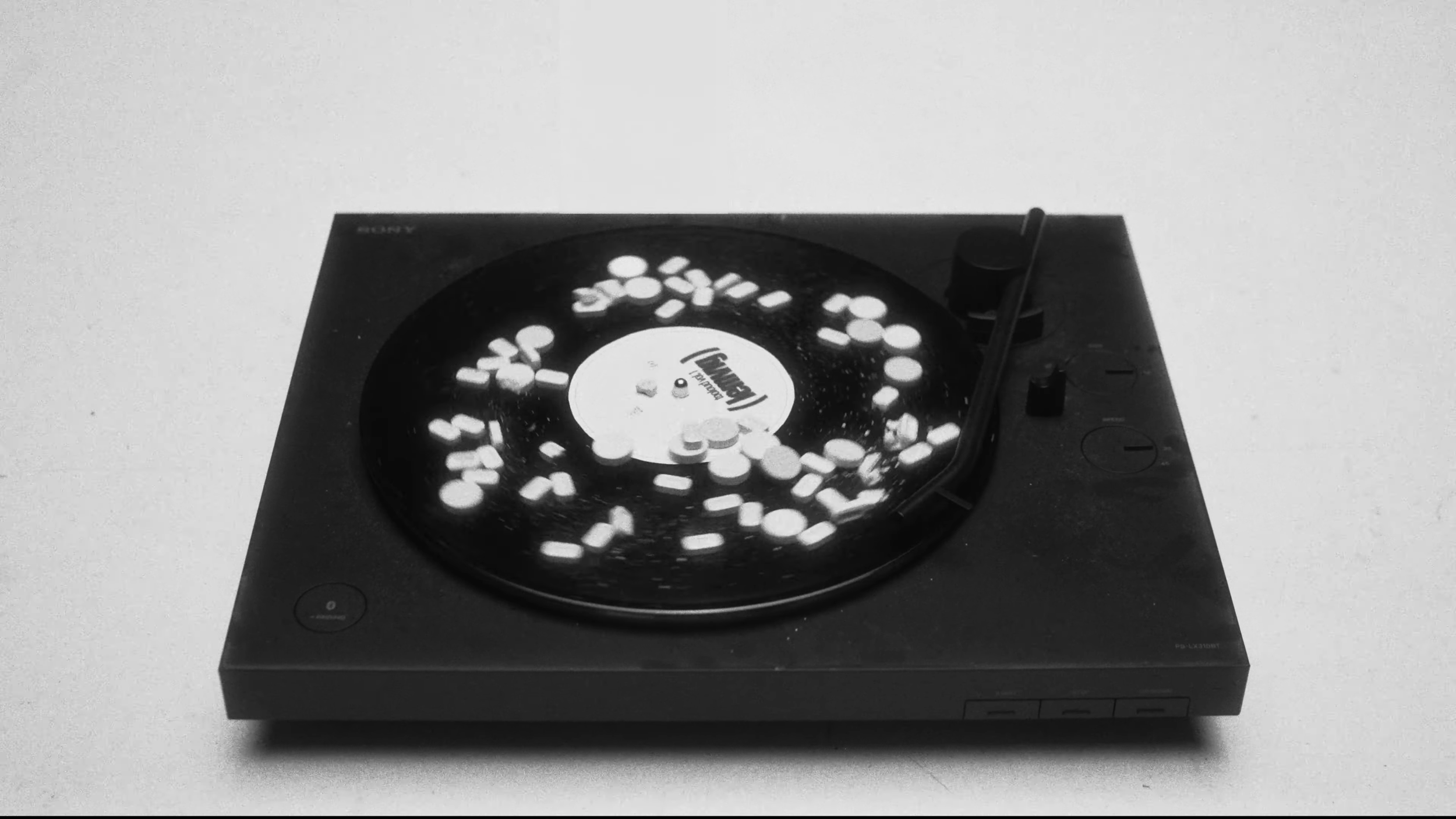 tooloudfortheroom - Pillen gegen die Traurigkeit 0-43 screenshot (1).png