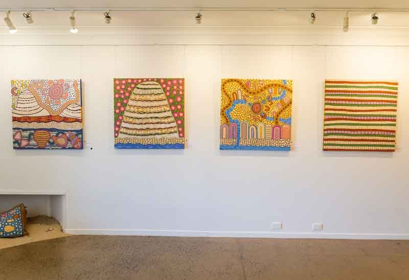 Gallery-hang-Enid-.jpg