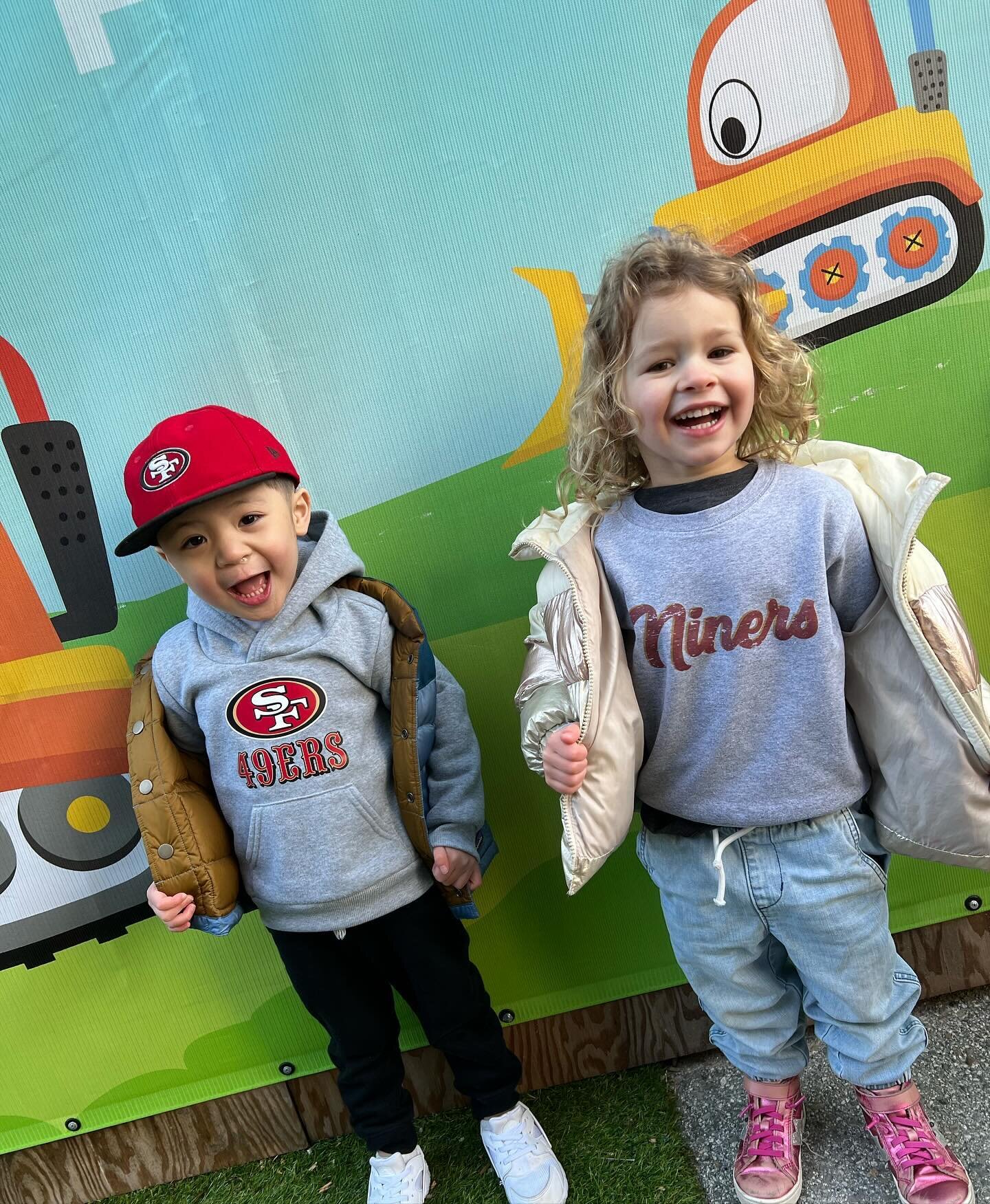 Super Bowl 🏈 spirit day at Peekadoodle! We showed our Forty Niners pride, except for our one set of mother/son Chiefs fans. They&rsquo;re so cute, we will let it slide. Have a wonderful Super Bowl Sunday no matter who you&rsquo;re rooting for!