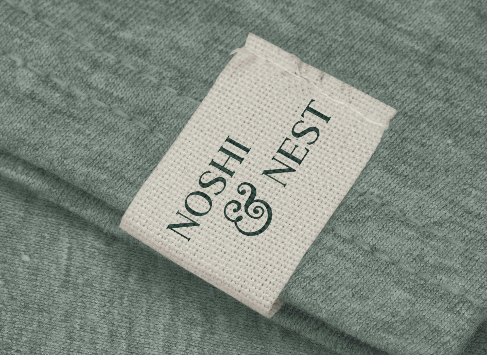 clothing-label-mockup-on-a-customizable-t-shirt-29032.png