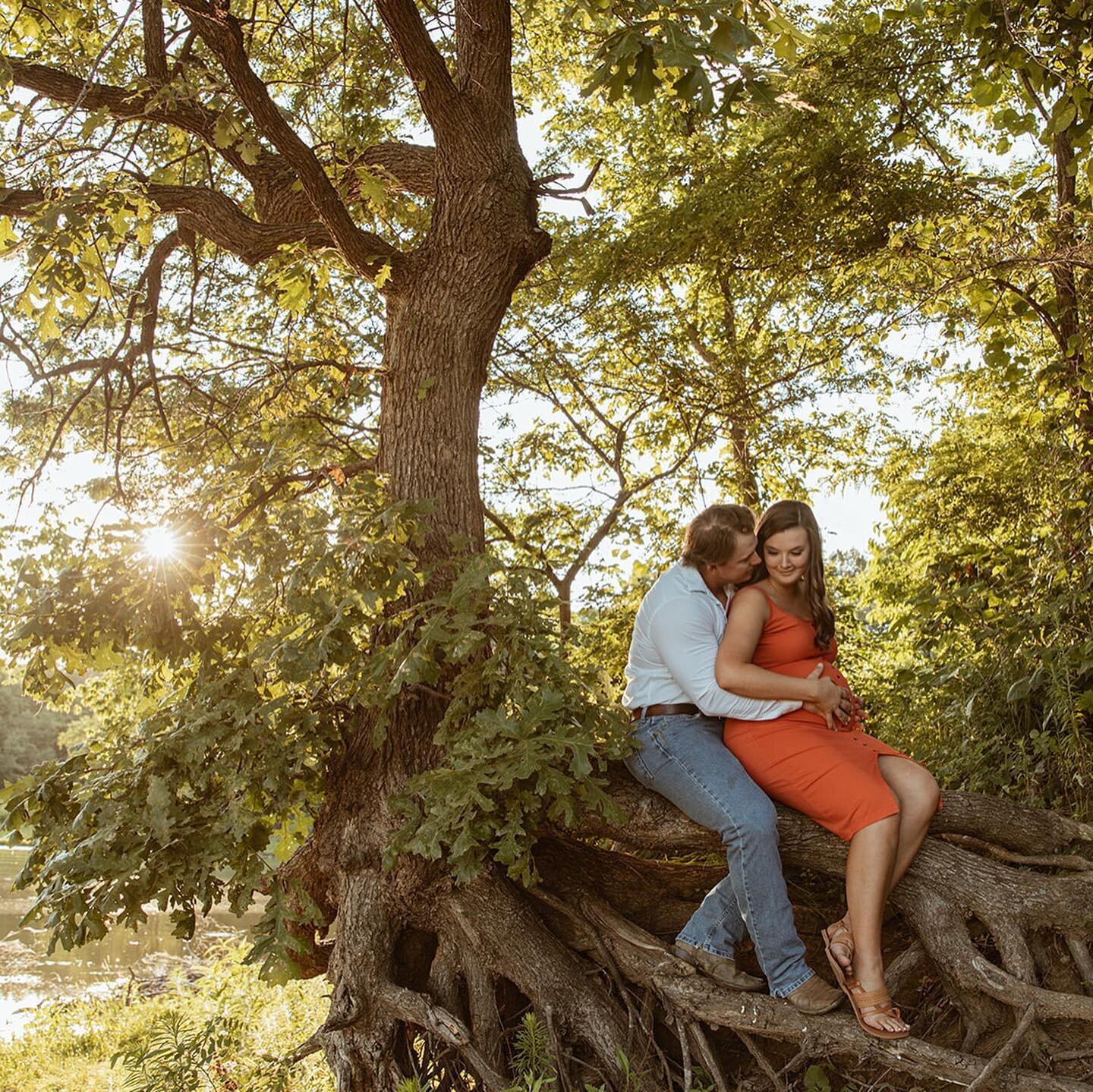 Had so much fun with these two;  climbing trees, walking barefoot through the green grass, and getting our toes in the sand at smithville lake. I can tell little one is going to be SO loved by this mom and dad. 

#photographer #kcmophotographer #life
