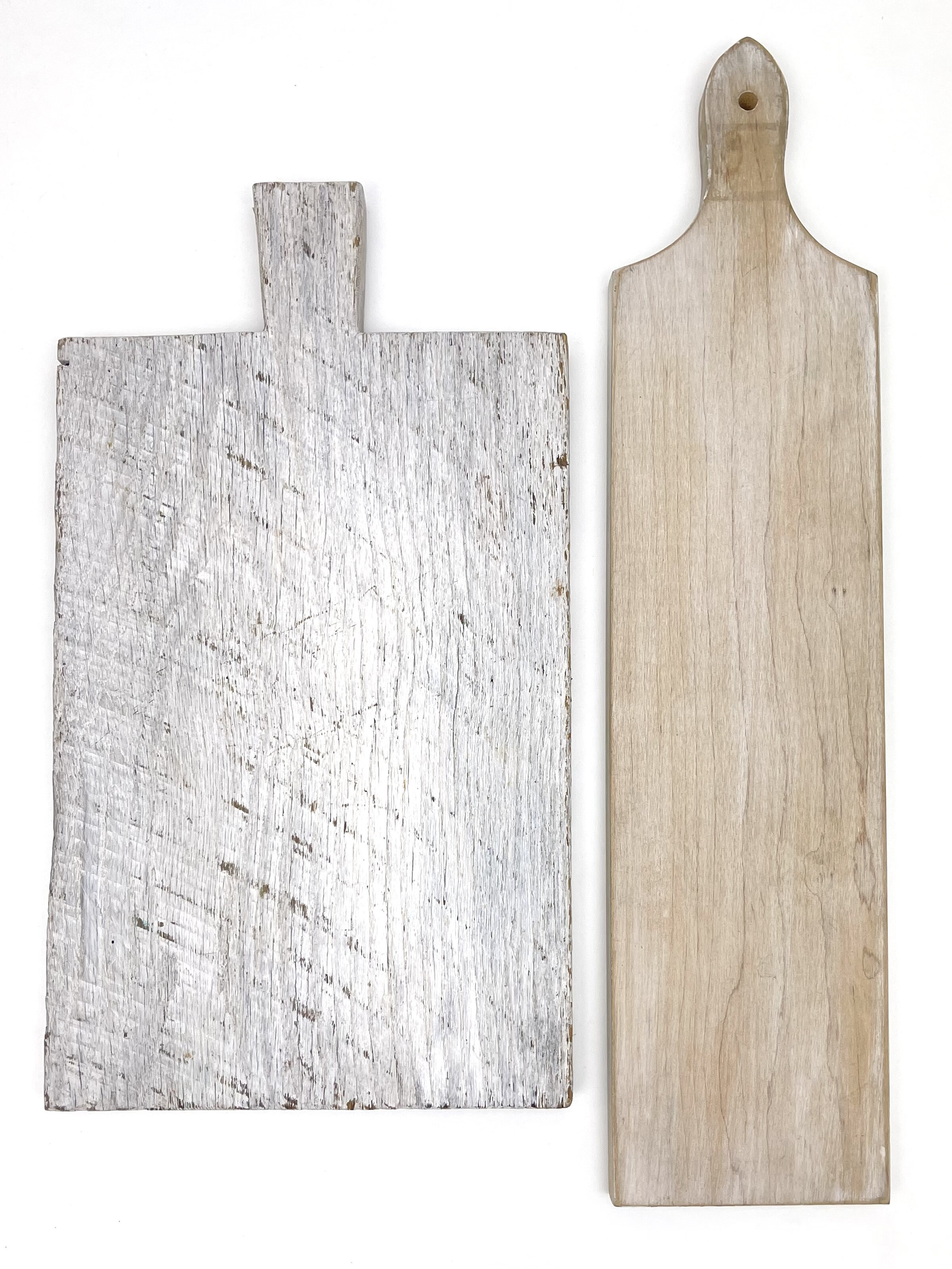 https://images.squarespace-cdn.com/content/v1/5f7dec90902fc02c9f215fc2/1613692785821-GTCU8ZKY48W4LNXVB0T7/Whitewashed+cutting+boards+with+handles+3.jpeg?format=2500w