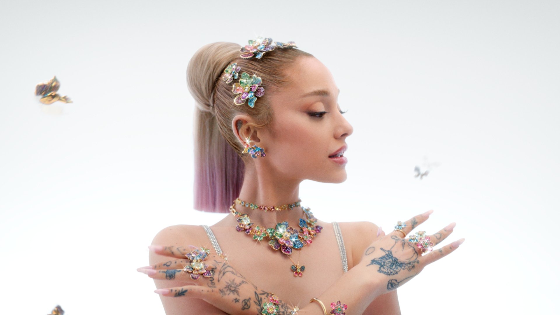 Swarovski // Ariana Grande