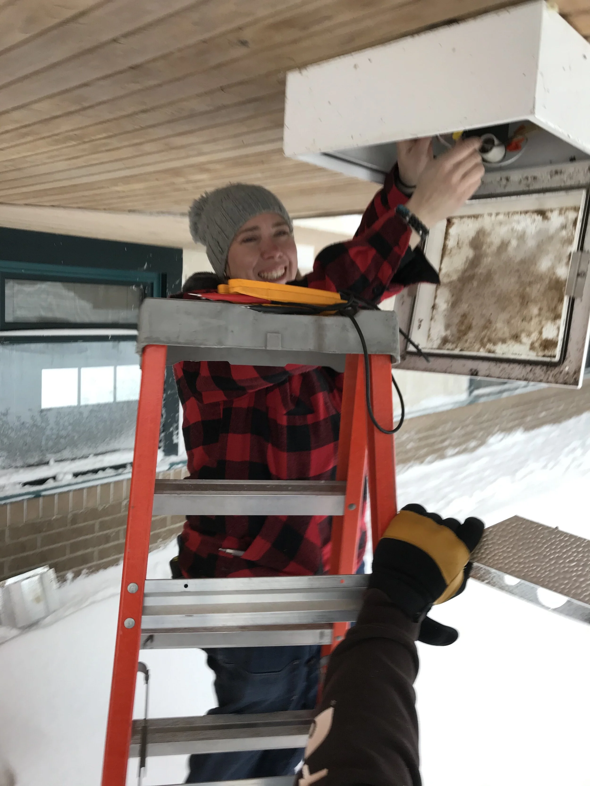 Lisa Scott, Electrician