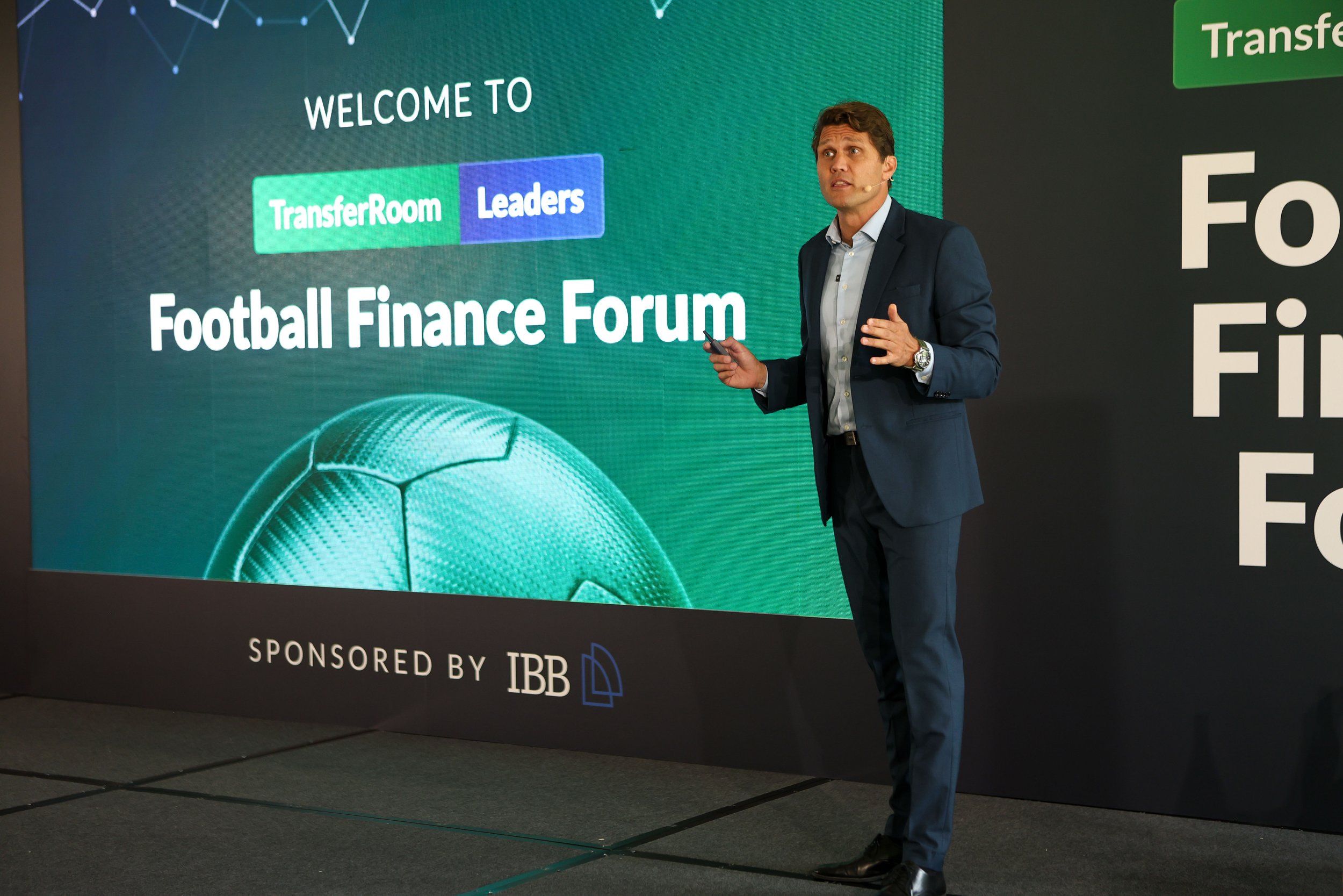 tobytandefoto_TRFinanceForum_219390t.jpg