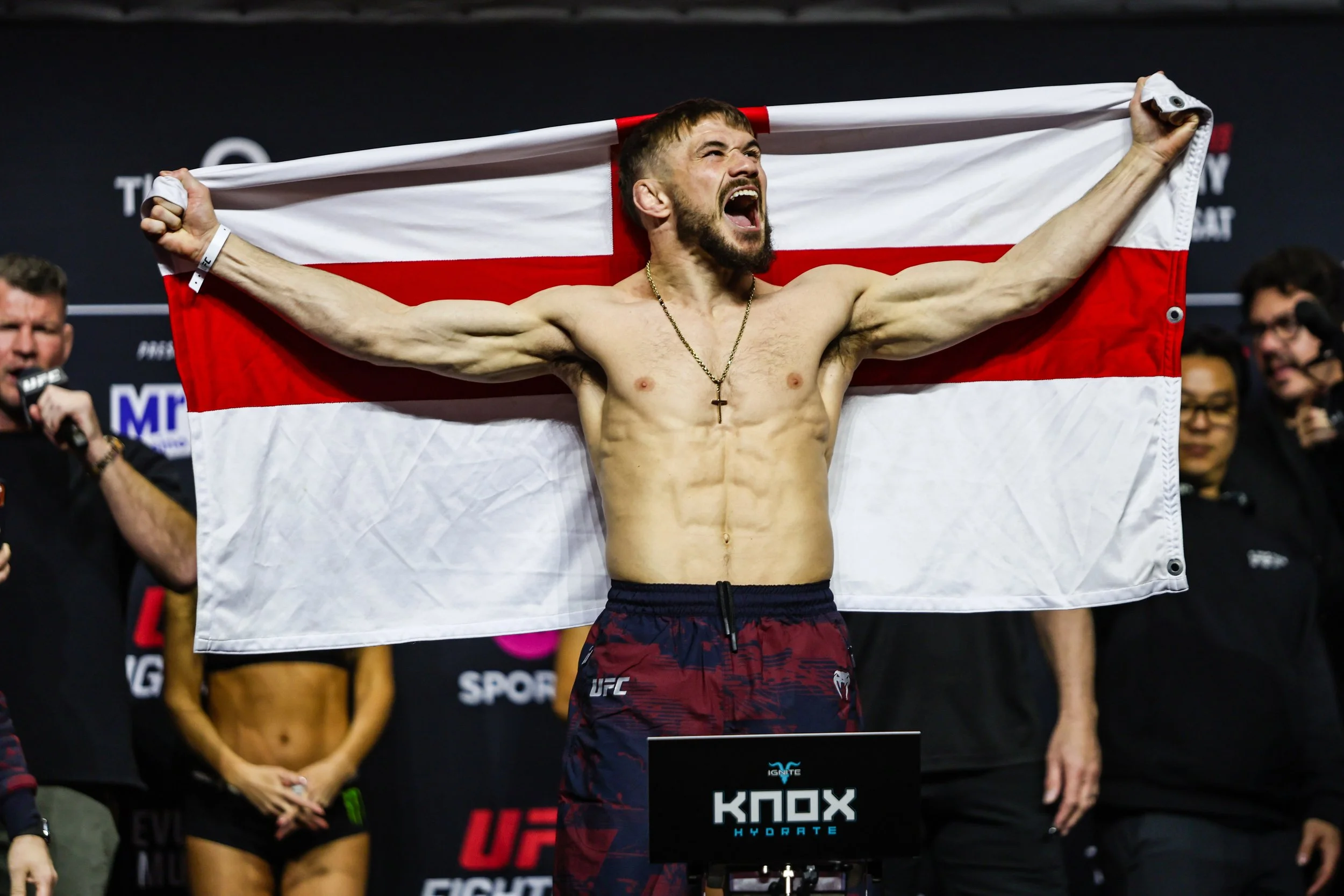 tobytandefoto_UFC Fight Night London Cerimonial Weigh-In_238976t.jpg