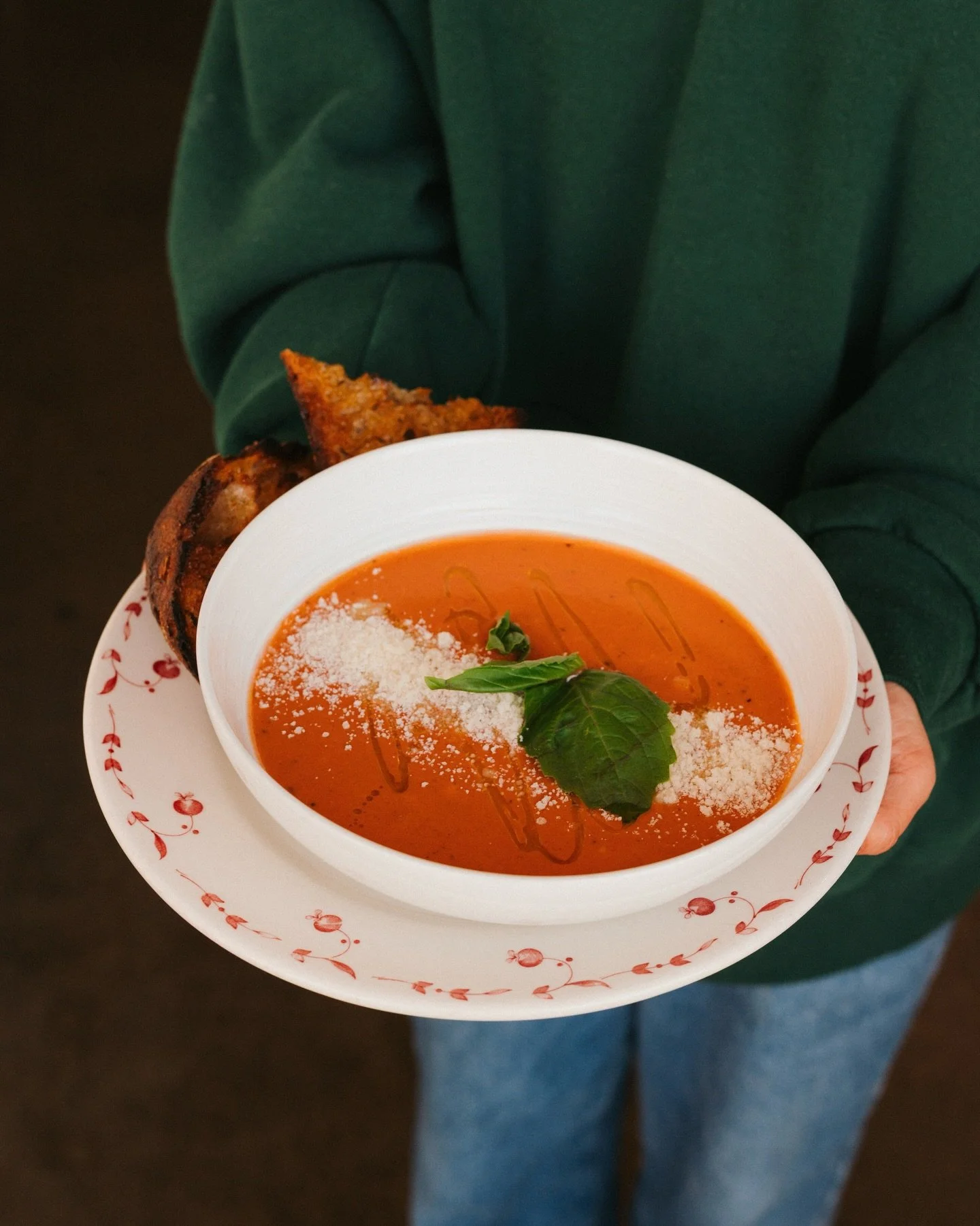 Snow day = soup&rsquo;s on 🌨️🥫 stop by for our creamy tomato soup, with olive oil, basil, and grana padano &mdash; new to the menu!

We&rsquo;re open every day, 7am-8pm