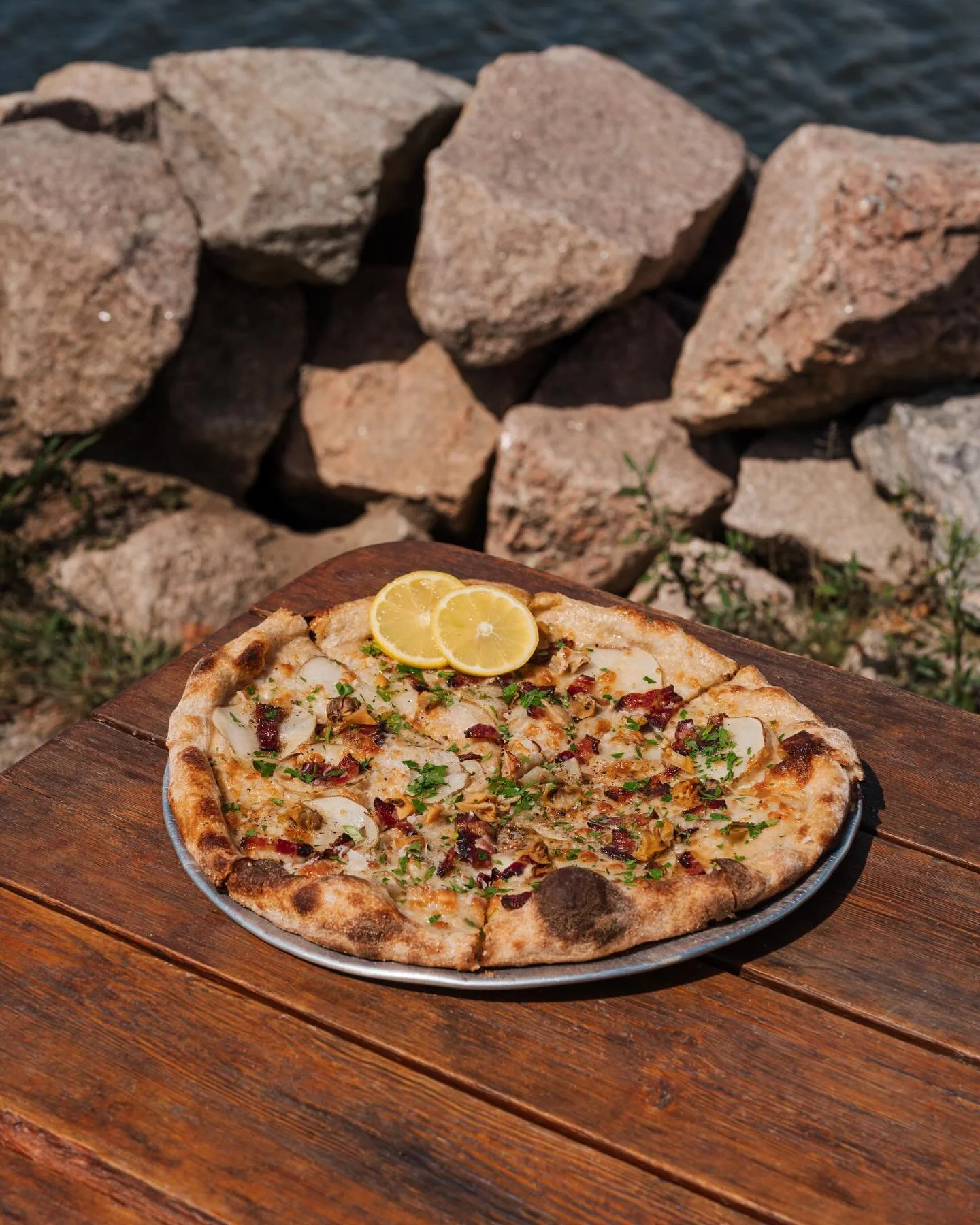 Patio season is warming up... ⭐️🍕pizza + sunshine is the key to a good weekend!

We've seen y'all enjoying your drinks and food outside these past few days 🤩 sunny summer days at Nana's are almost here🫶