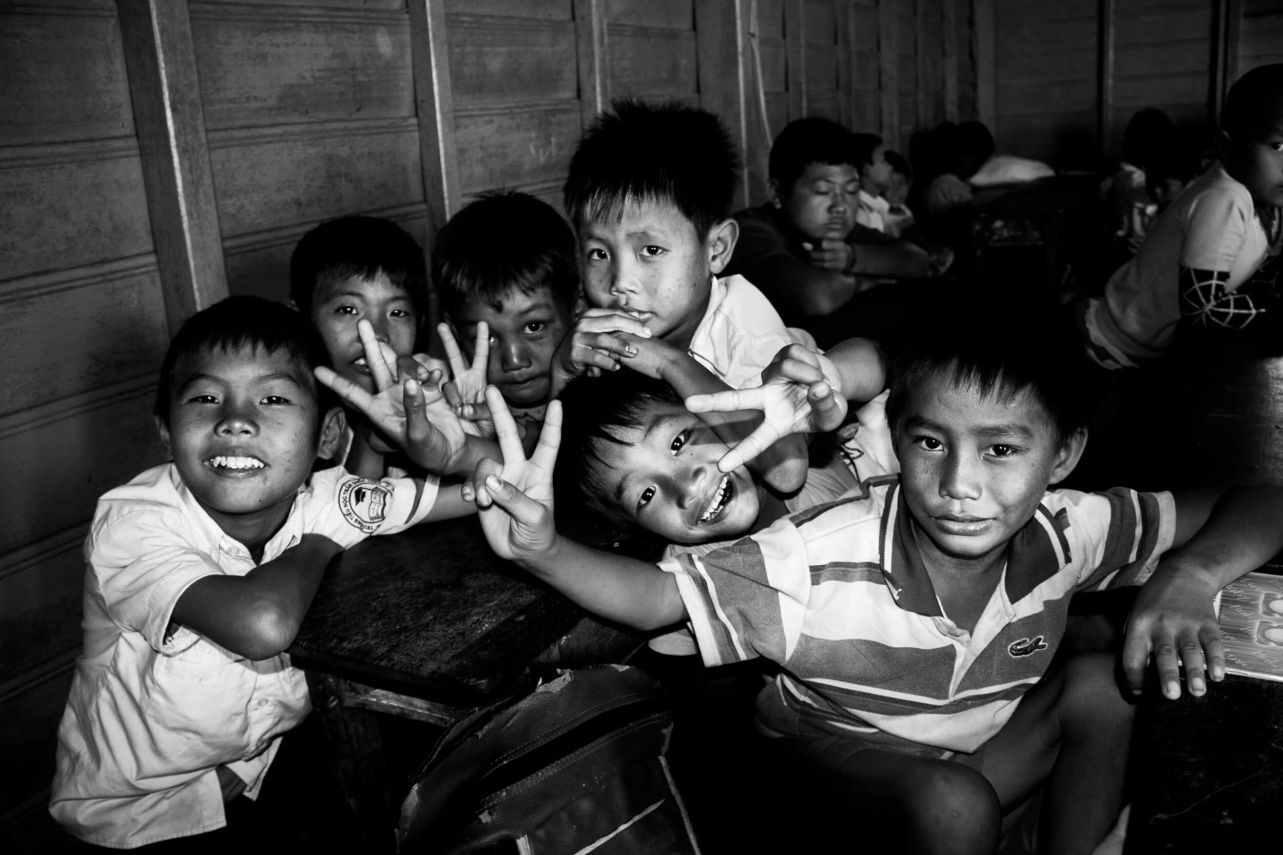 ChildrenofLakeTonleSap4.jpg