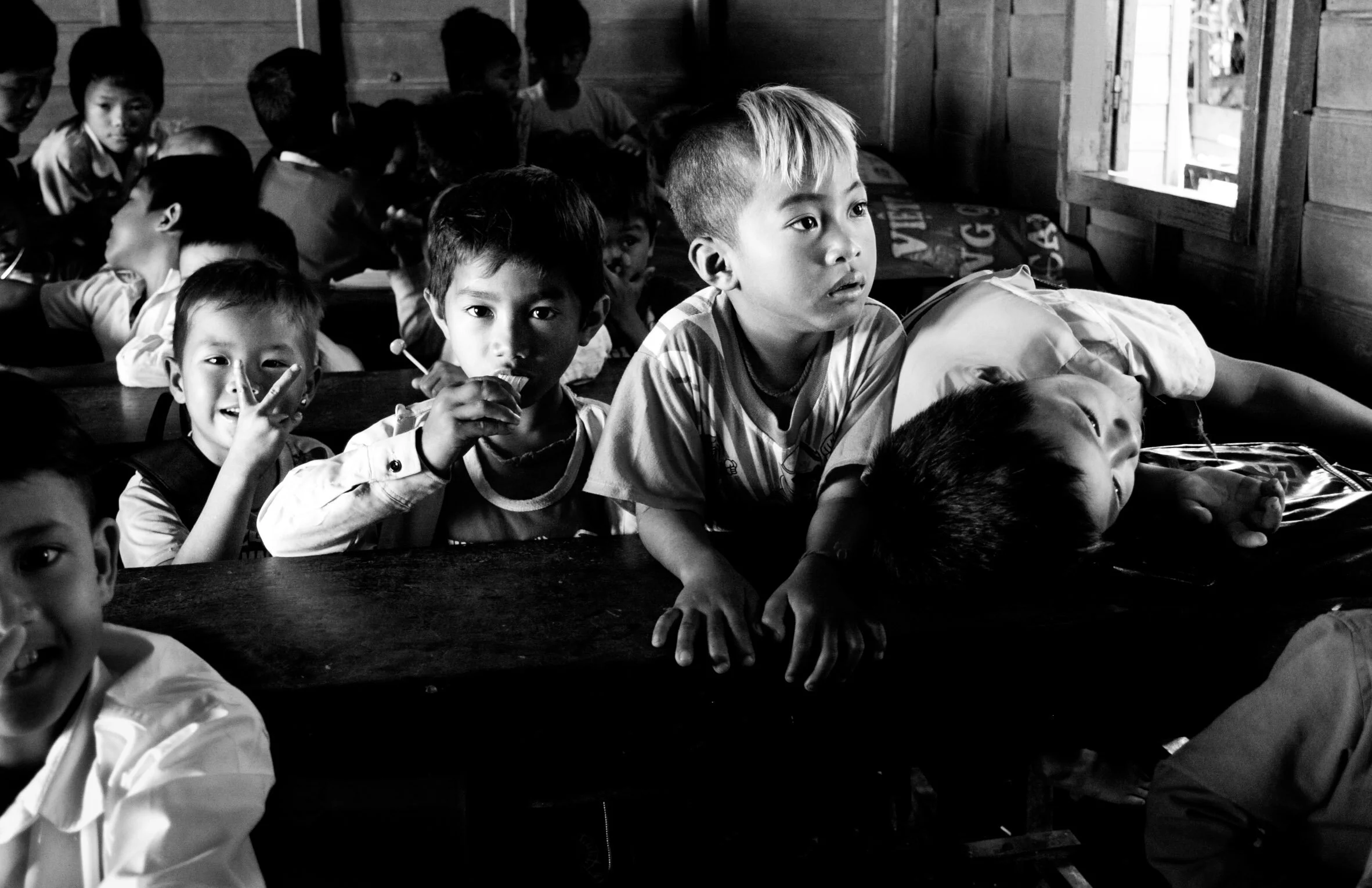 ChildrenofLakeTonleSap5.jpg