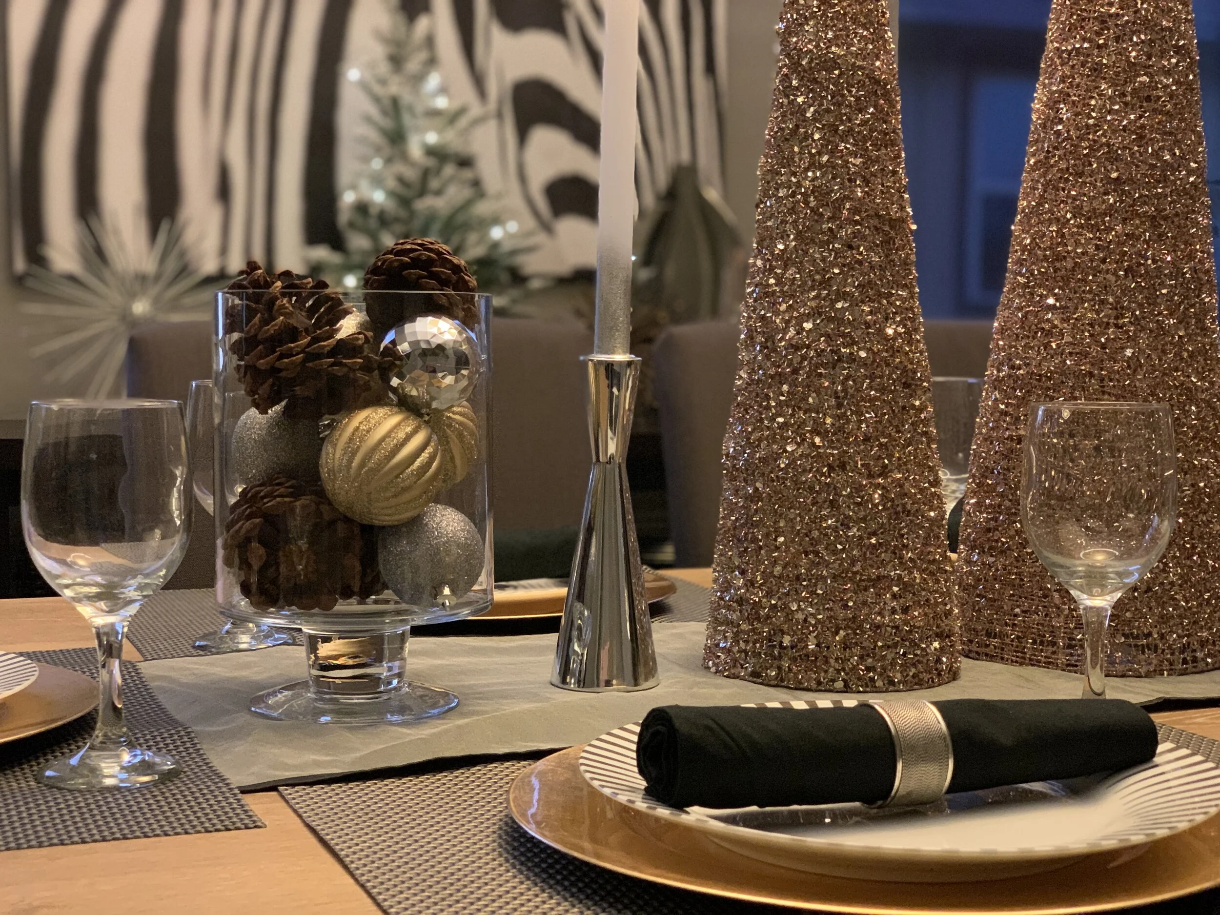 Switch it Up: A Modern Way to Set Your Holiday Table