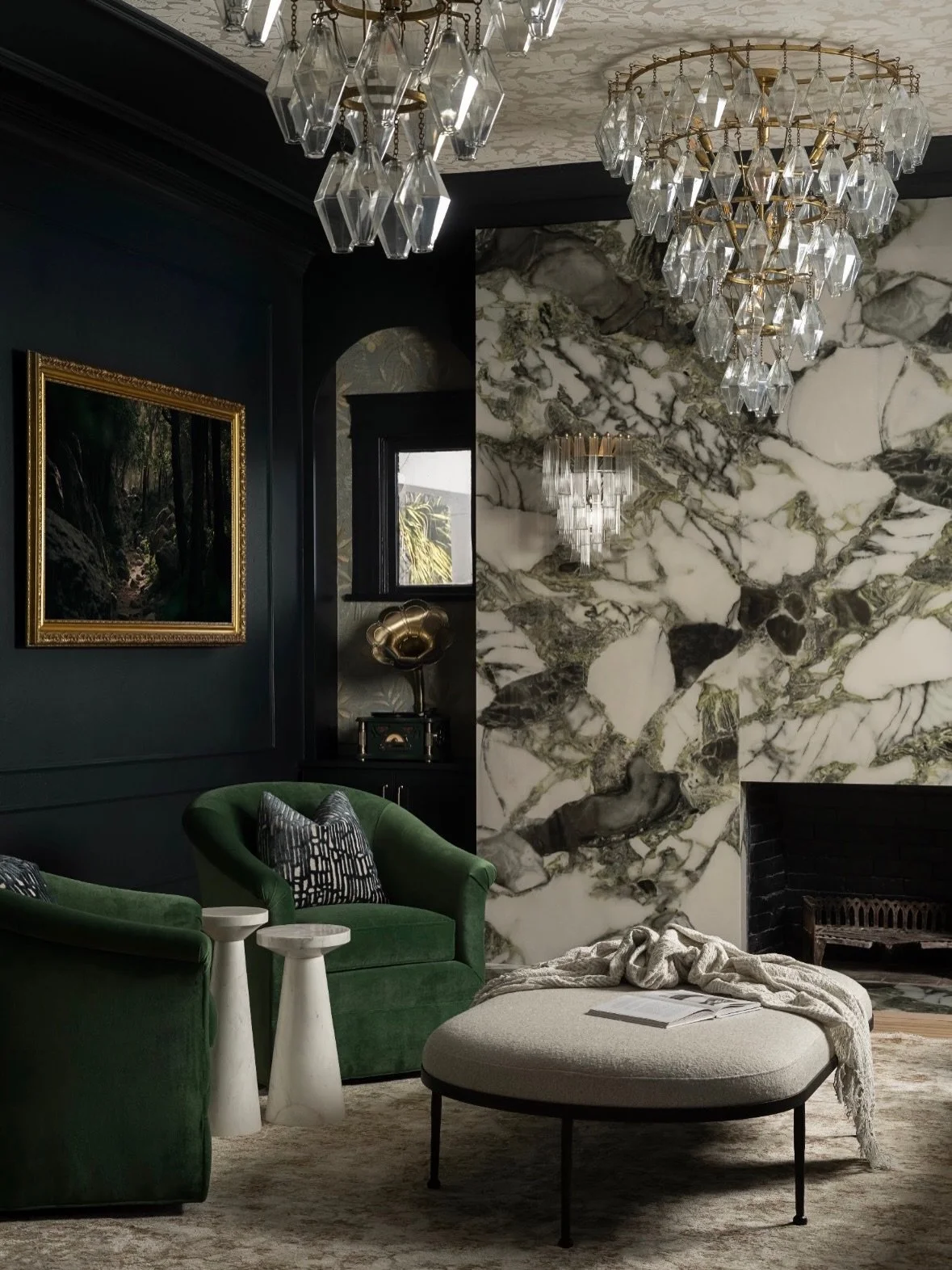 Still obsessing over this living room transformation from our historical home project. 😍 The before and after never gets old.

Swipe to see where it started&hellip; and where it is now. ➡️

What&rsquo;s your favorite design element? 

Design + styli