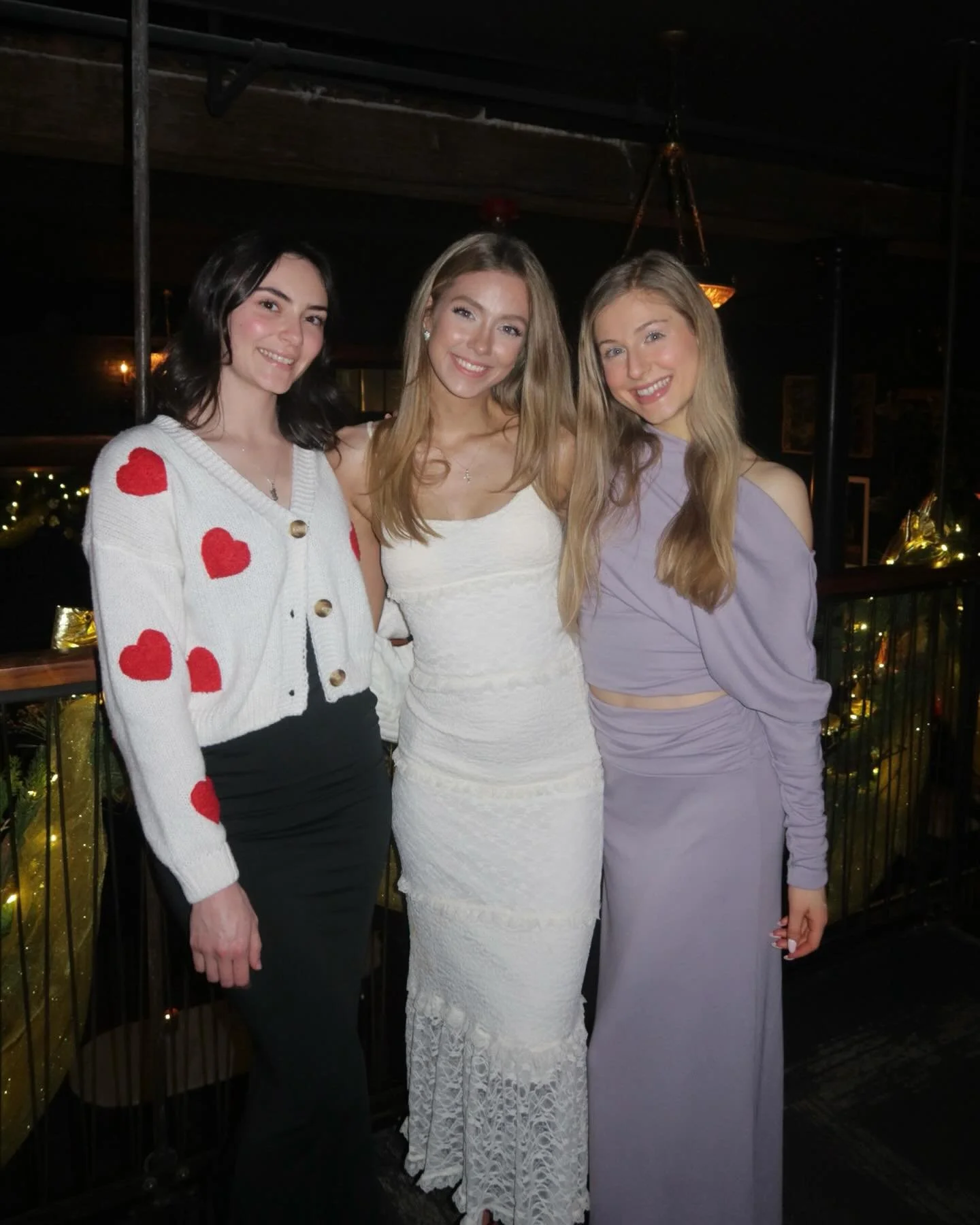 it&rsquo;s always a good day to celebrate @arianawiles 🧁🤍✨