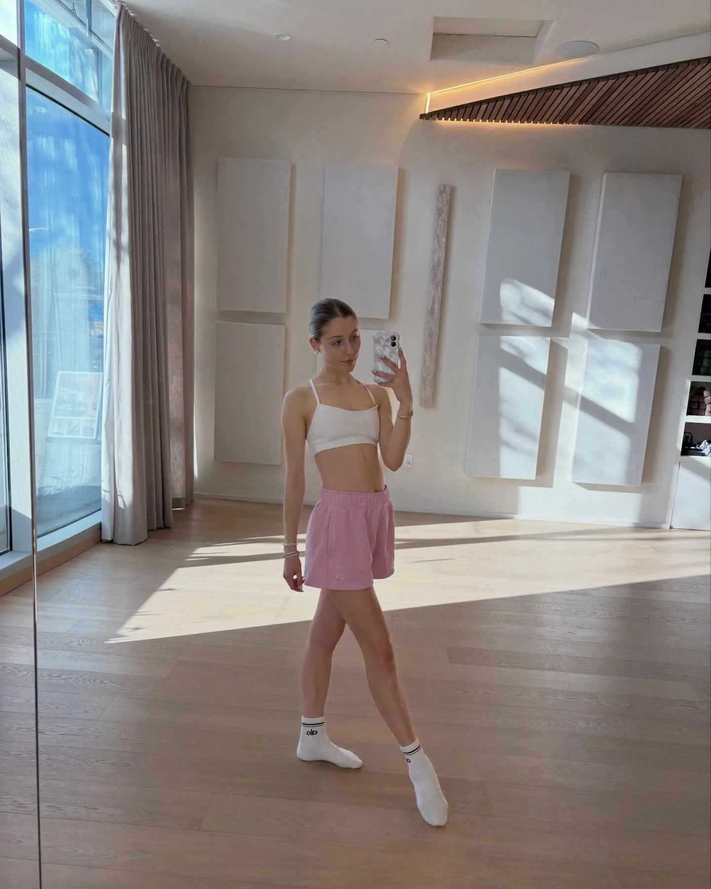 first couple weeks in my new home🥹🩵 this is your sign that you can do anything you dream of, even if it seems scary or overwhelming. believe in yourself!!💫