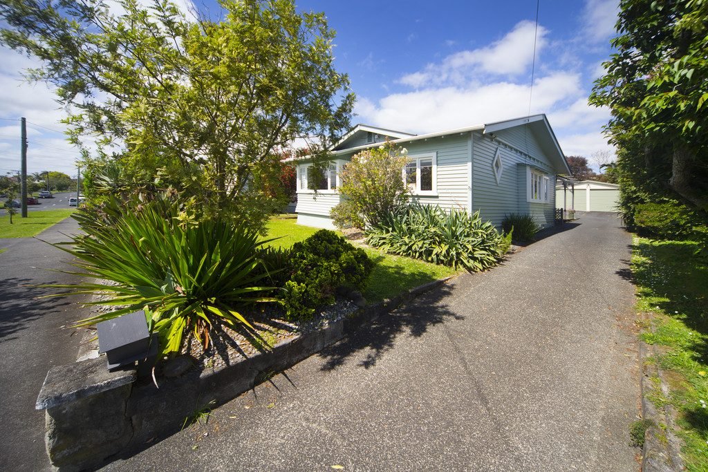 78 Huia 24.jpg