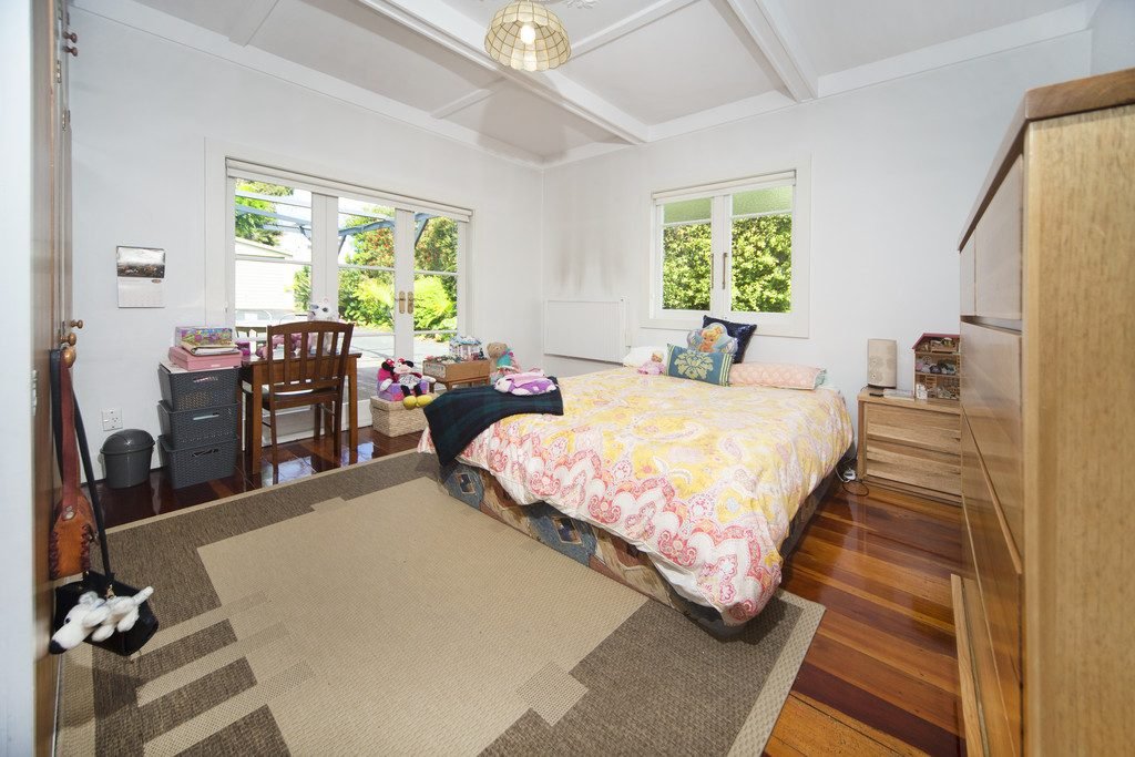 78 Huia 20.jpg