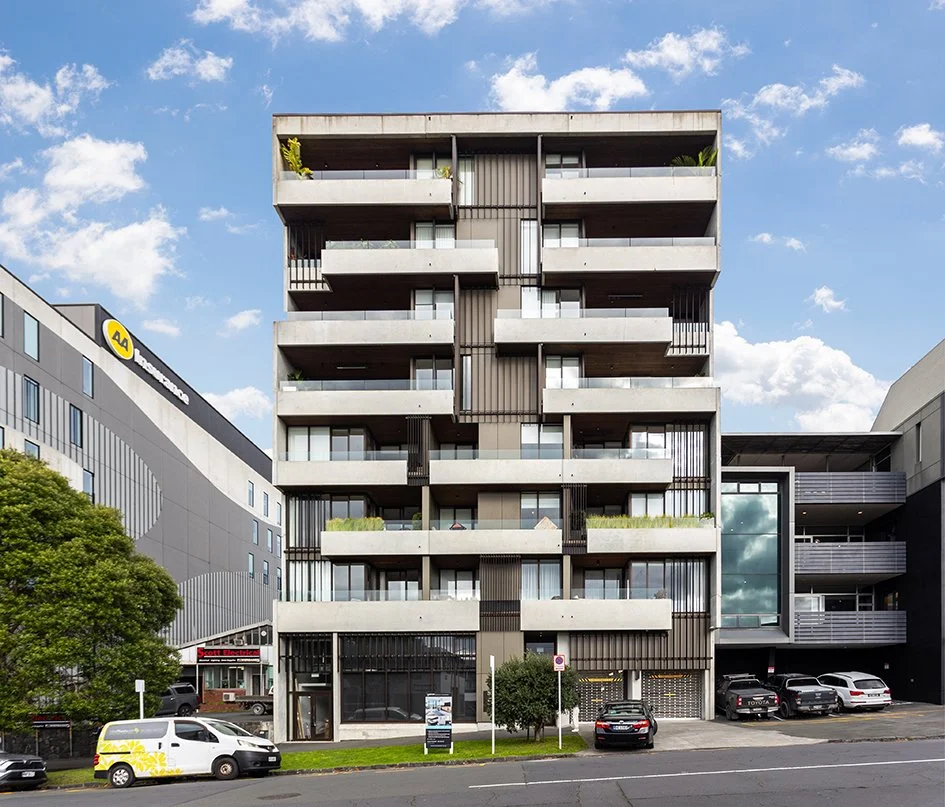 103-52 Sale St-2.jpg