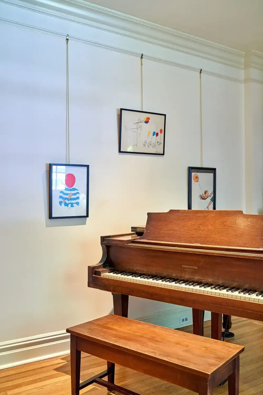 Living room with baseboard and wainscoting details from a full-scale renovation of a townhouse in the Upper East Side area of Manhattan, NYC