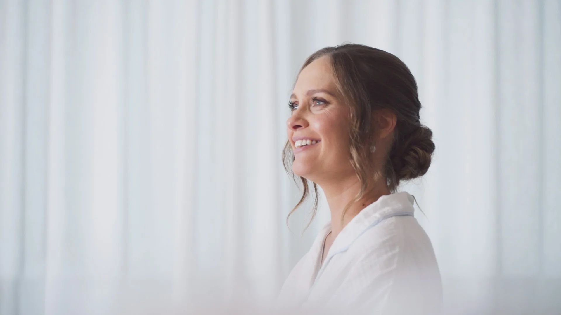 bridesmade smiling .jpg
