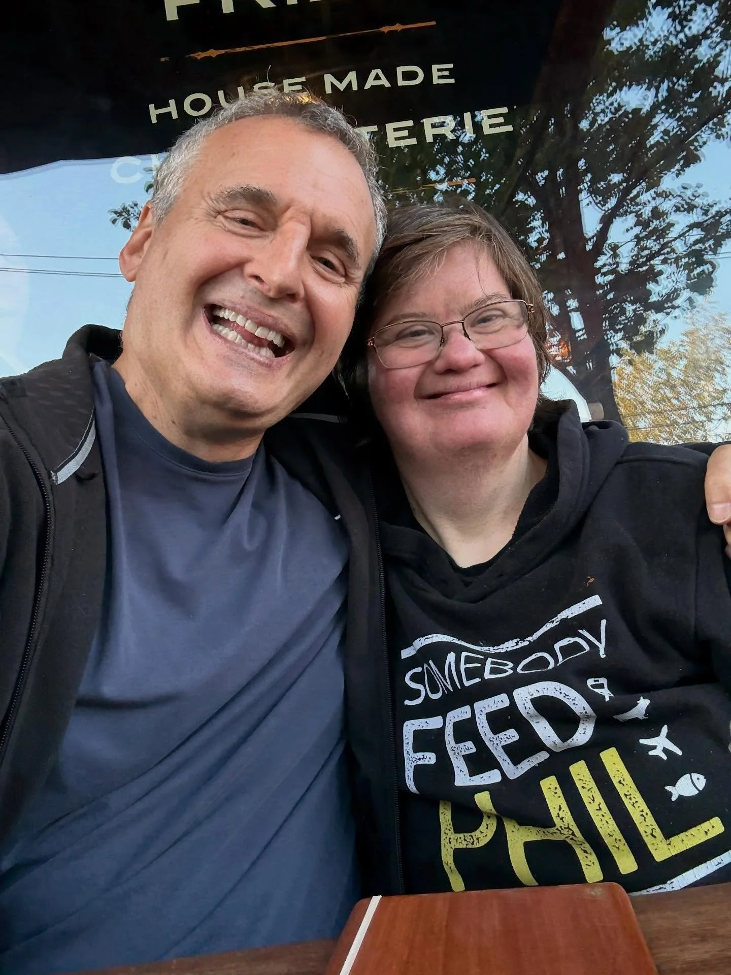 Best part of touring- here&rsquo;s my famous cousin Anna. Reunited!&hearts;️&hearts;️&hearts;️