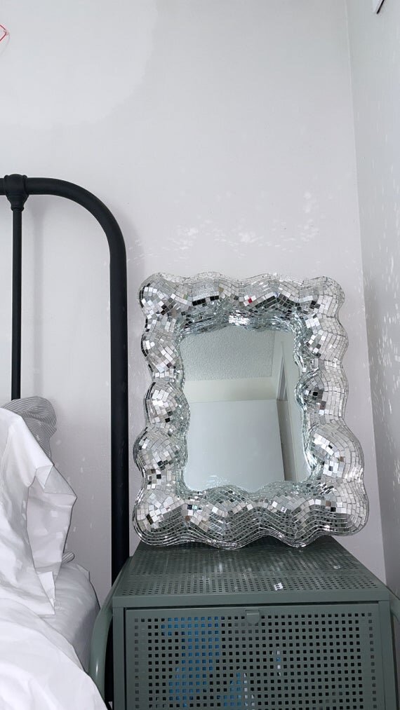 https://i.etsystatic.com/23306187/r/il/e6a820/3219165288/il_570xN.3219165288_f6tj.jpg