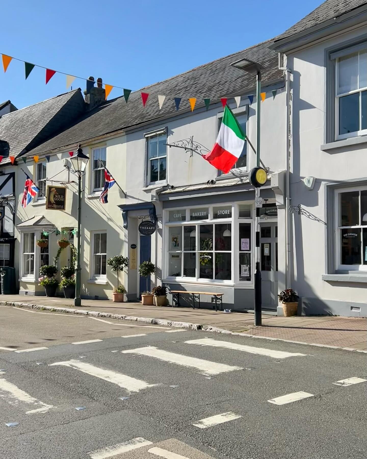 Modbury May Fair!

It&rsquo;s the beginning of the annual Modbury May Fair, which sees a range of events taking place across the town for a week. Today there&rsquo;s a market in Poundwell car park, an art exhibition and a carnival procession in the e