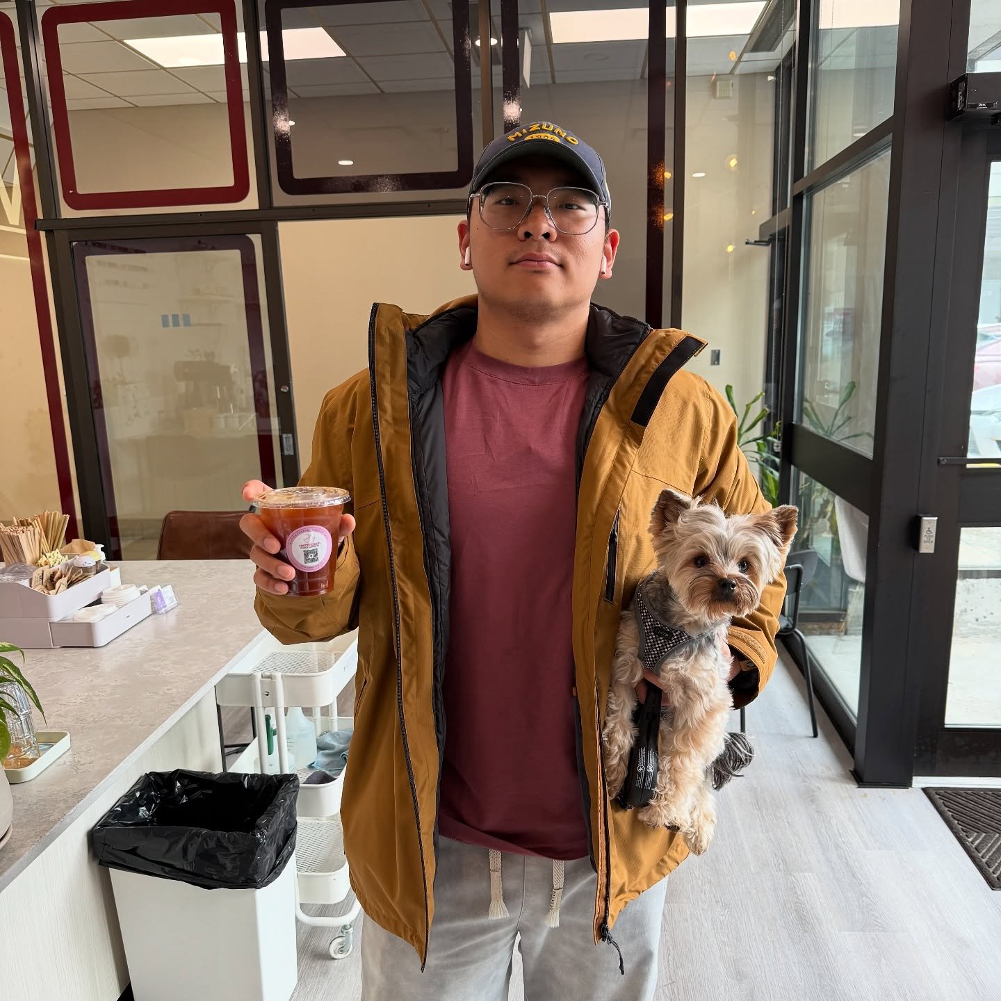 Sometimes you go grab a coffee and surprise! It&rsquo;s free. Thank you @metrotownfamilydentistry