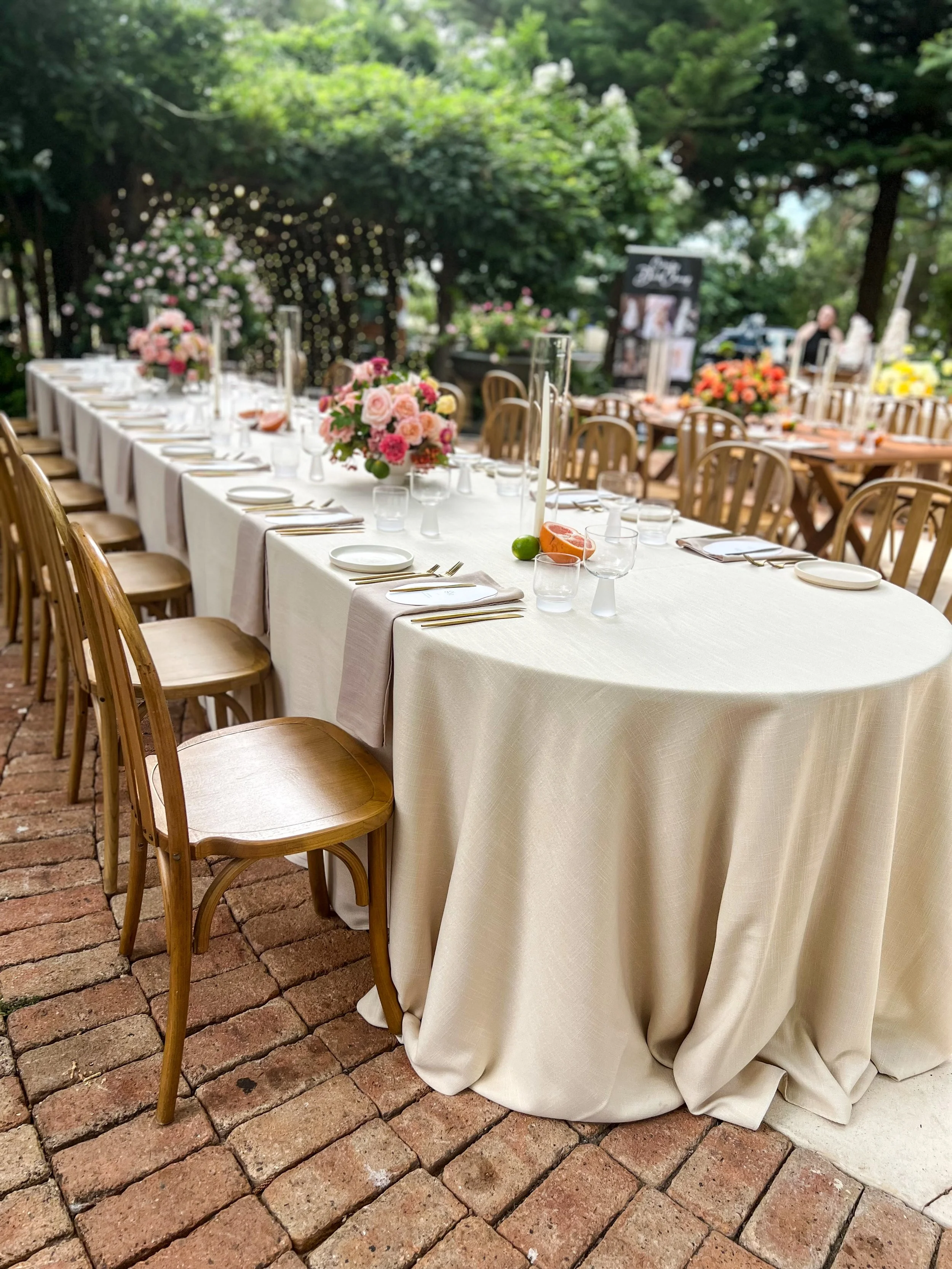 Jayne Curved Table Extender