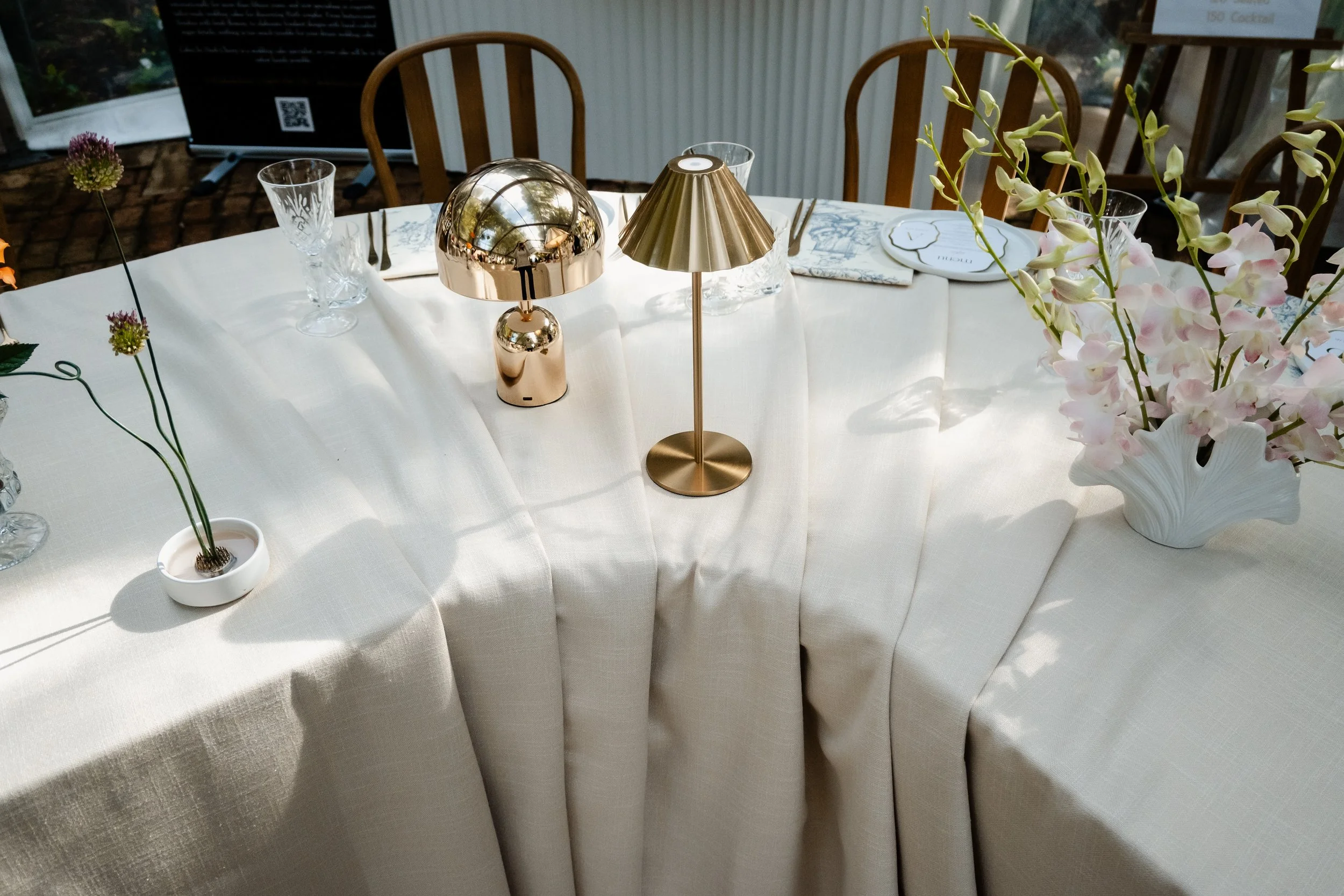 Close up of U-Shape Wedding Floor Plan Setup