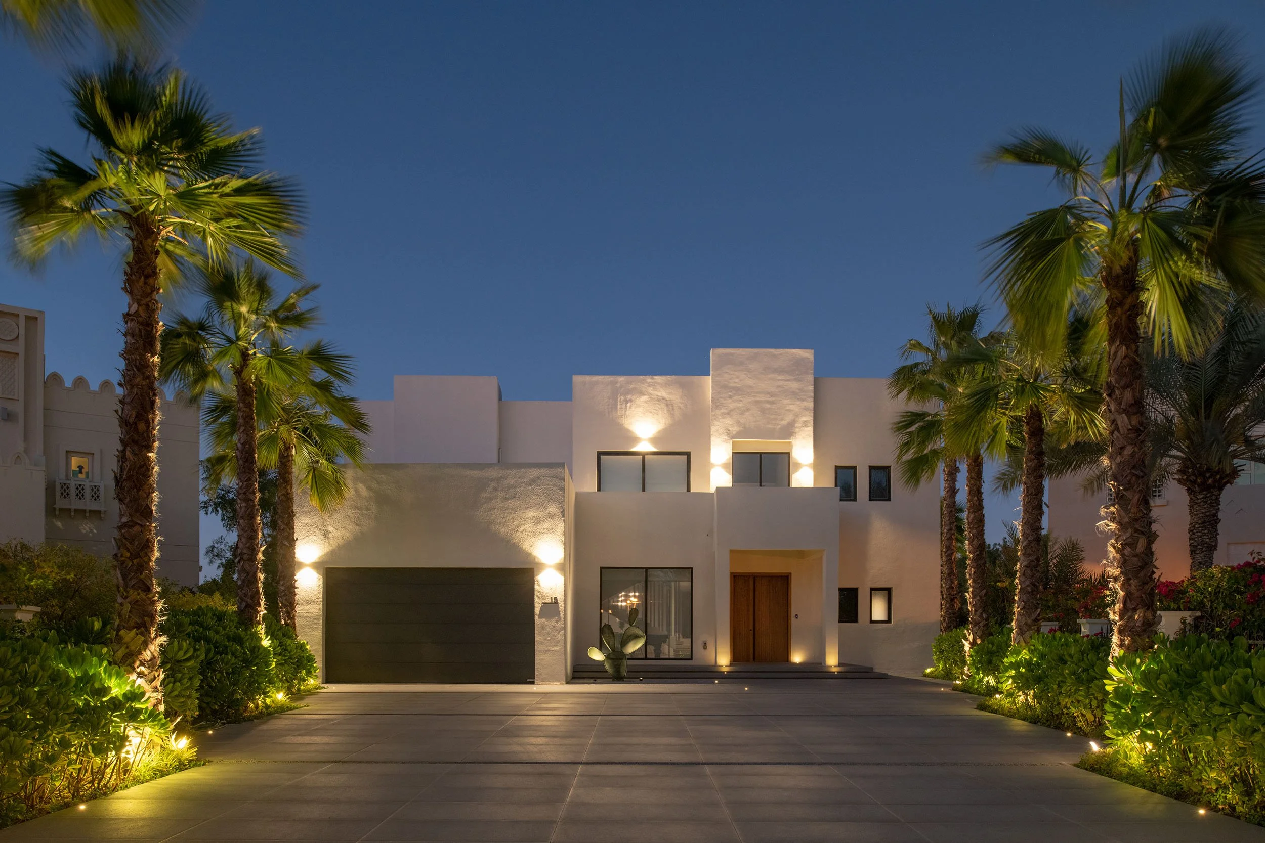 Villa Lightning