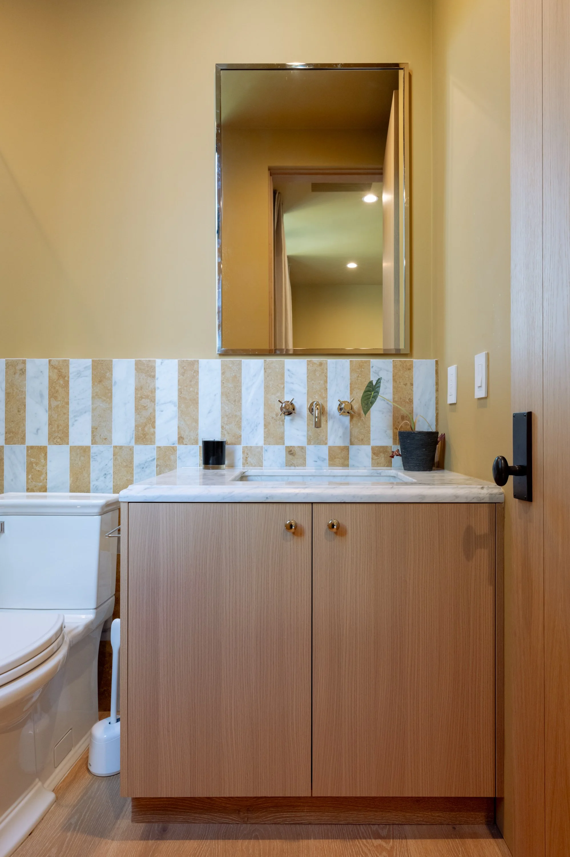 4133 N. Laurelgrove ave - LR-47.jpg