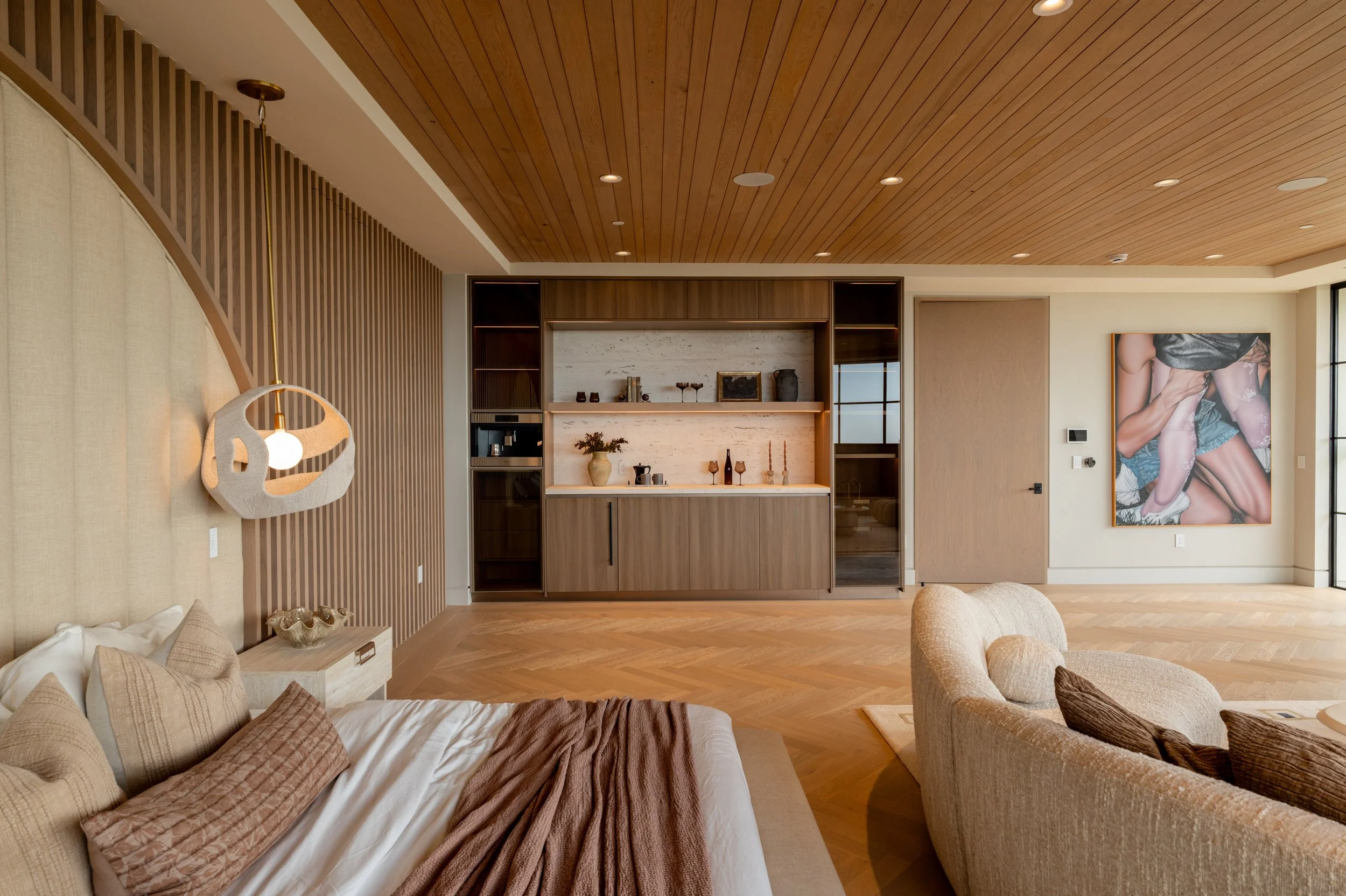 1360 Laurel Way - LR-5.jpg