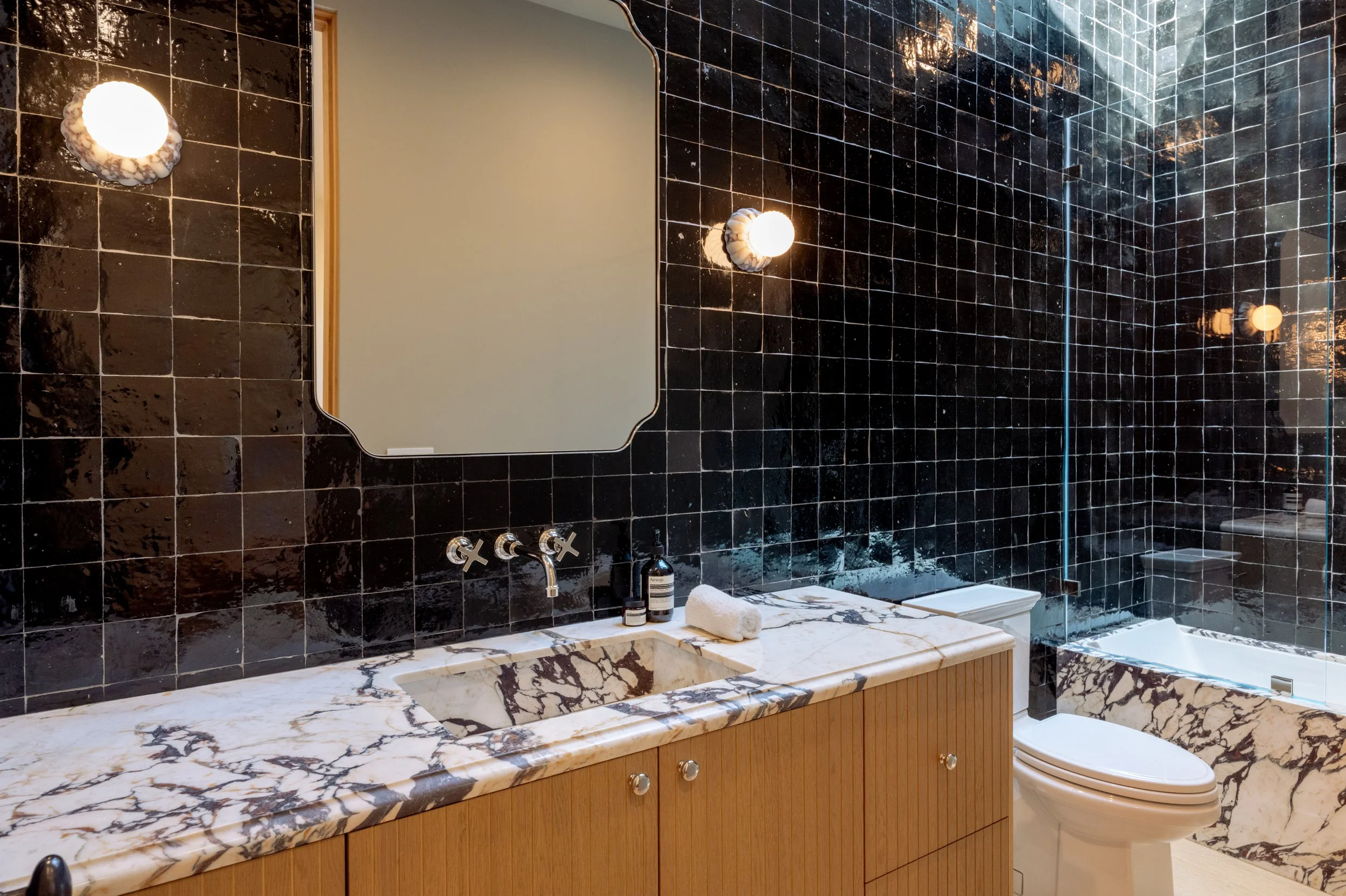 4133 N. Laurelgrove ave - LR-67.jpg