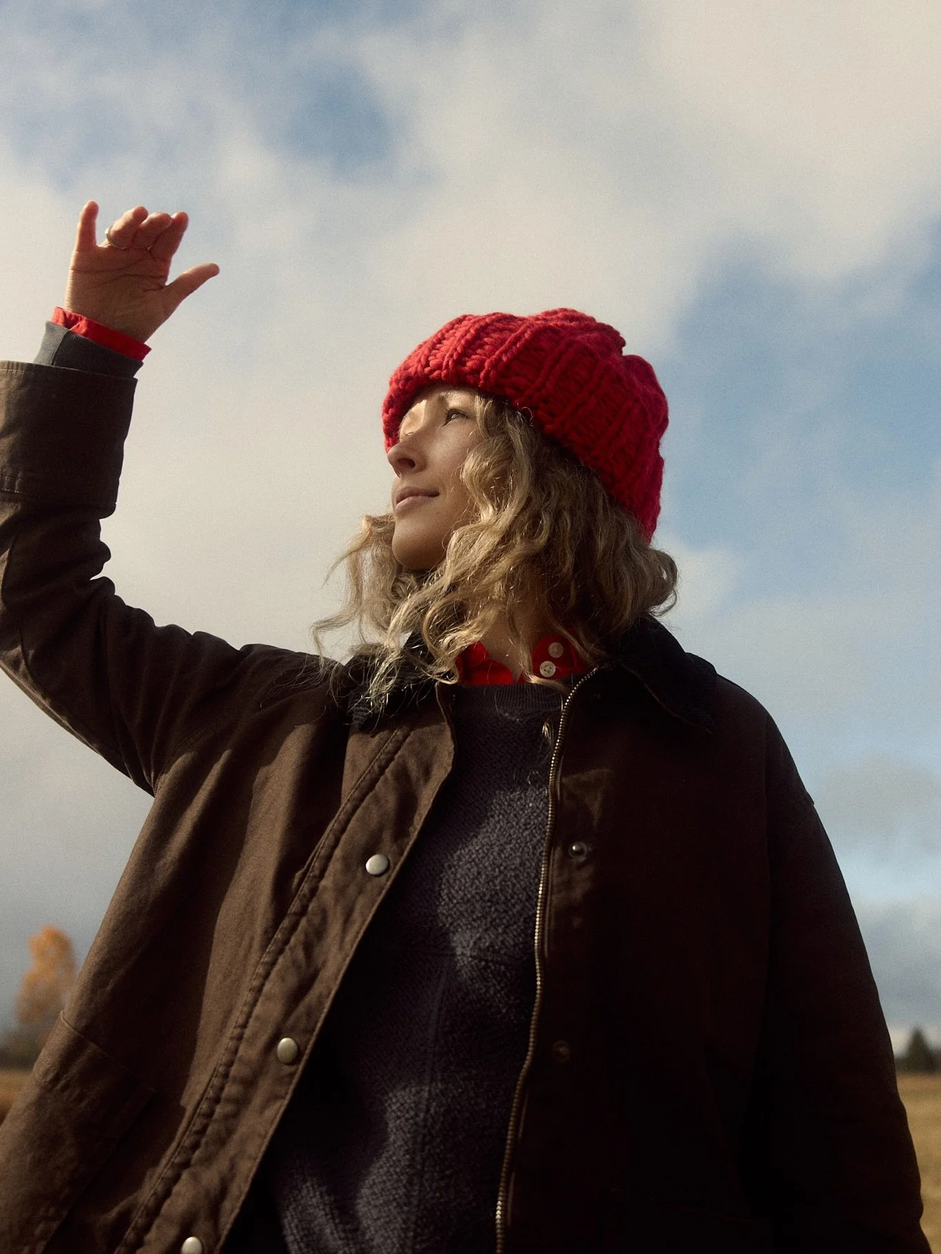 No extensive laundry list of New Year's resolutions, just 3 simple words: MOVEMENT - NOURISHMENT - DISCERNMENT. 

Winter is a time of less, not more... save that energy for Spring time, honey! Rest, marinate, recharge. Surrender to the dark, light be