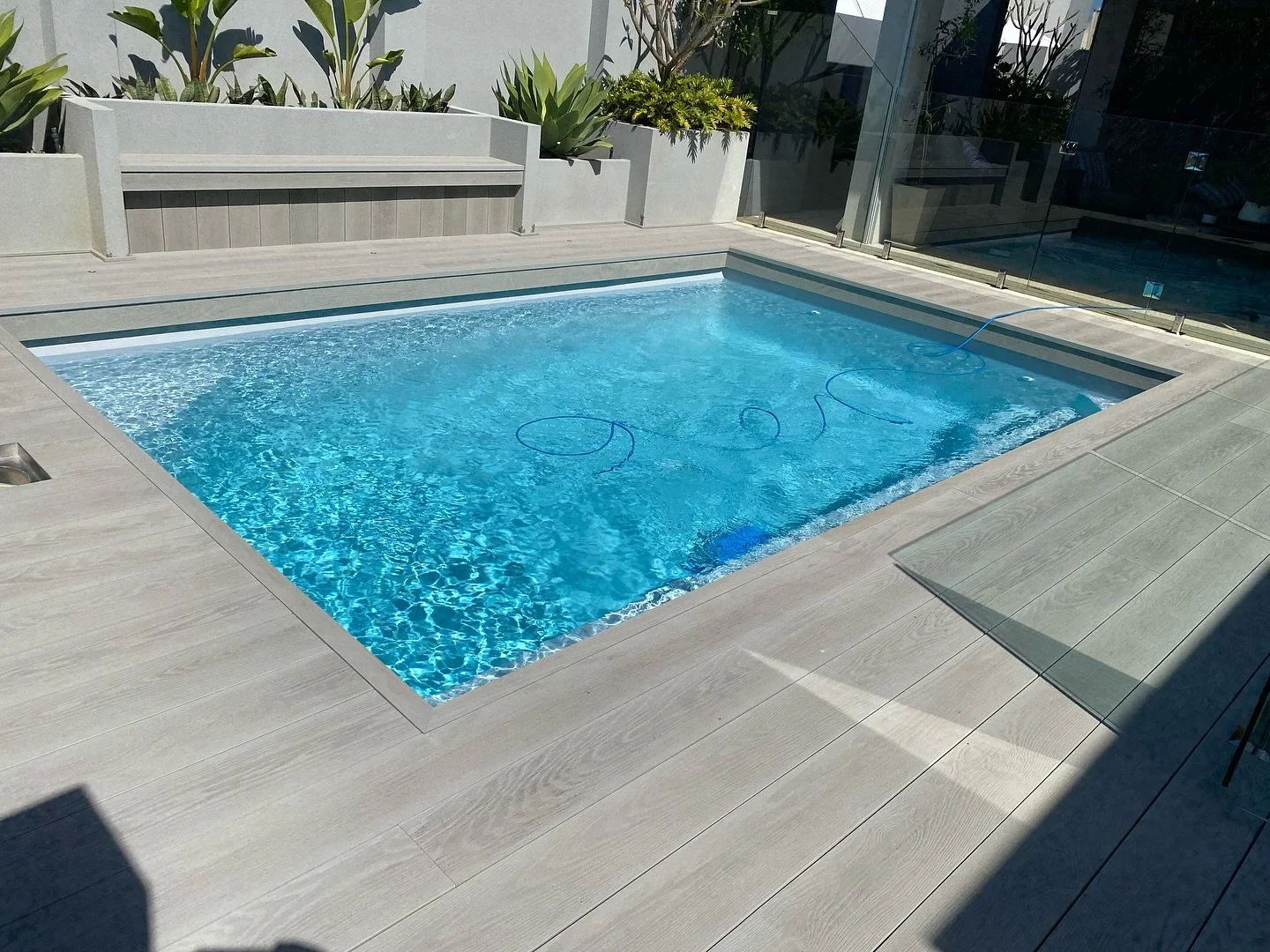 Clean, contemporary with amazing grain definition.  Millboards Enhanced series is the pinnacle of outdoor flooring options.
Eco Carpentry are approved and trained installers of Millboard.  Perth W.A.  @ecocarpentry  #poolside #outdoordesign #perthlan