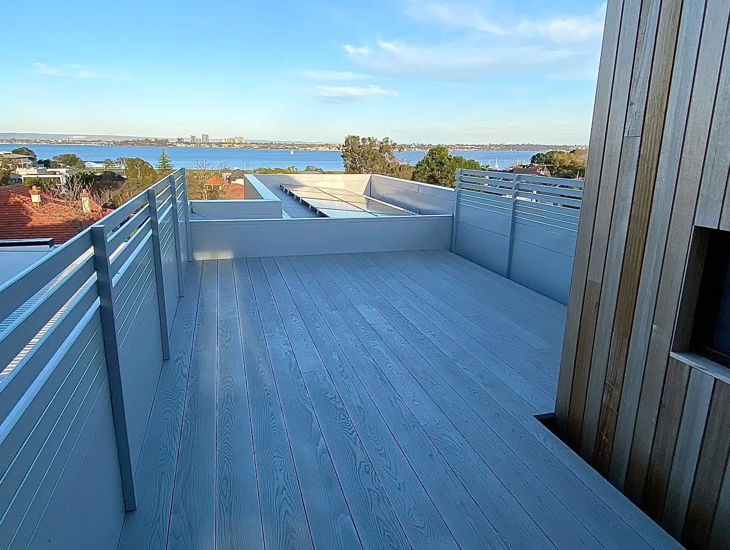 Check out this Amazing view of the Swan River!!
Eco Carpentry recently completed another unique project using Millboard Composite Decking.  This rooftop terrace in Nedlands provides the perfect reatreat for an early morning coffee and an evening sund