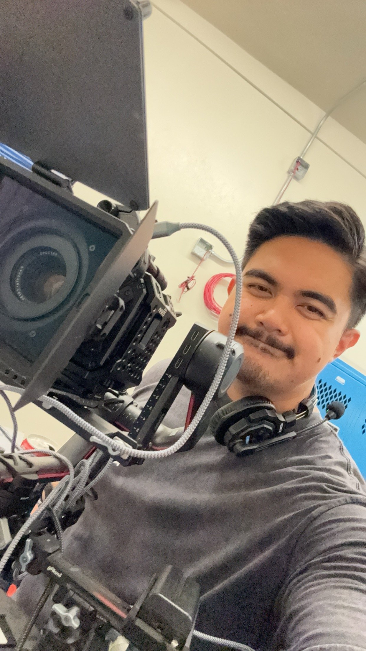 FILM & VIDEO