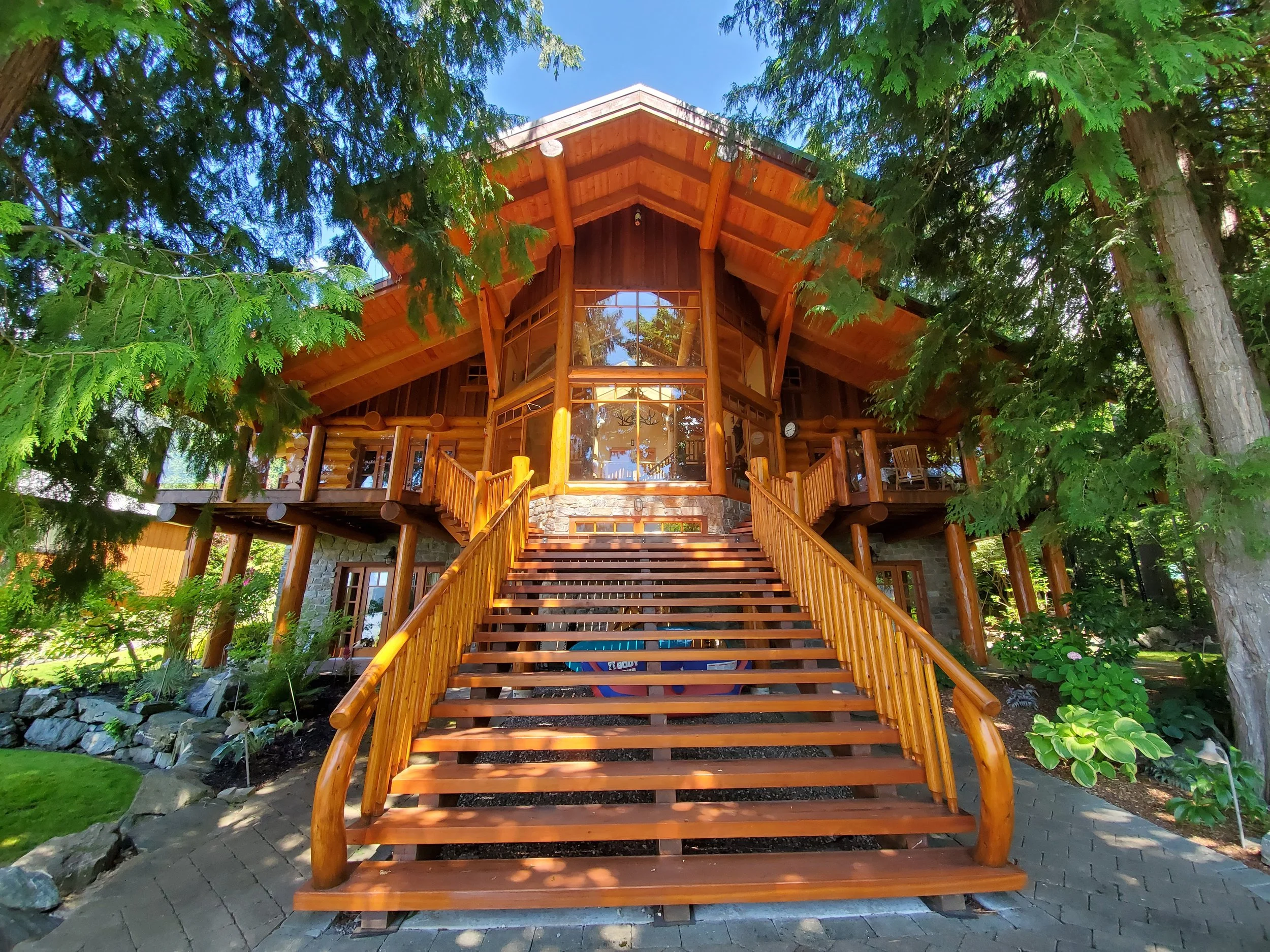 Paradise Point Estate