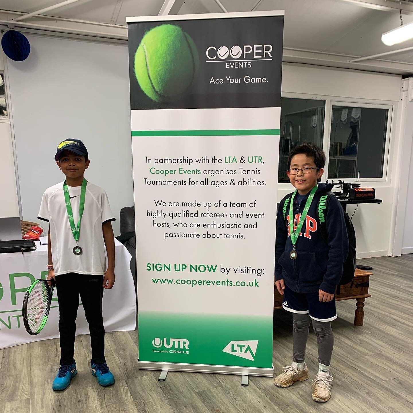 11u Grade 5 Boys and Girls, 14/11/21. On the left we have the runner up Dylan and the winner Keiju for the boys draw. For the girls draw we have the runner up Iustina on the left and the winner Julia. 
Overall a successful day for both events. 🎾
#Ac