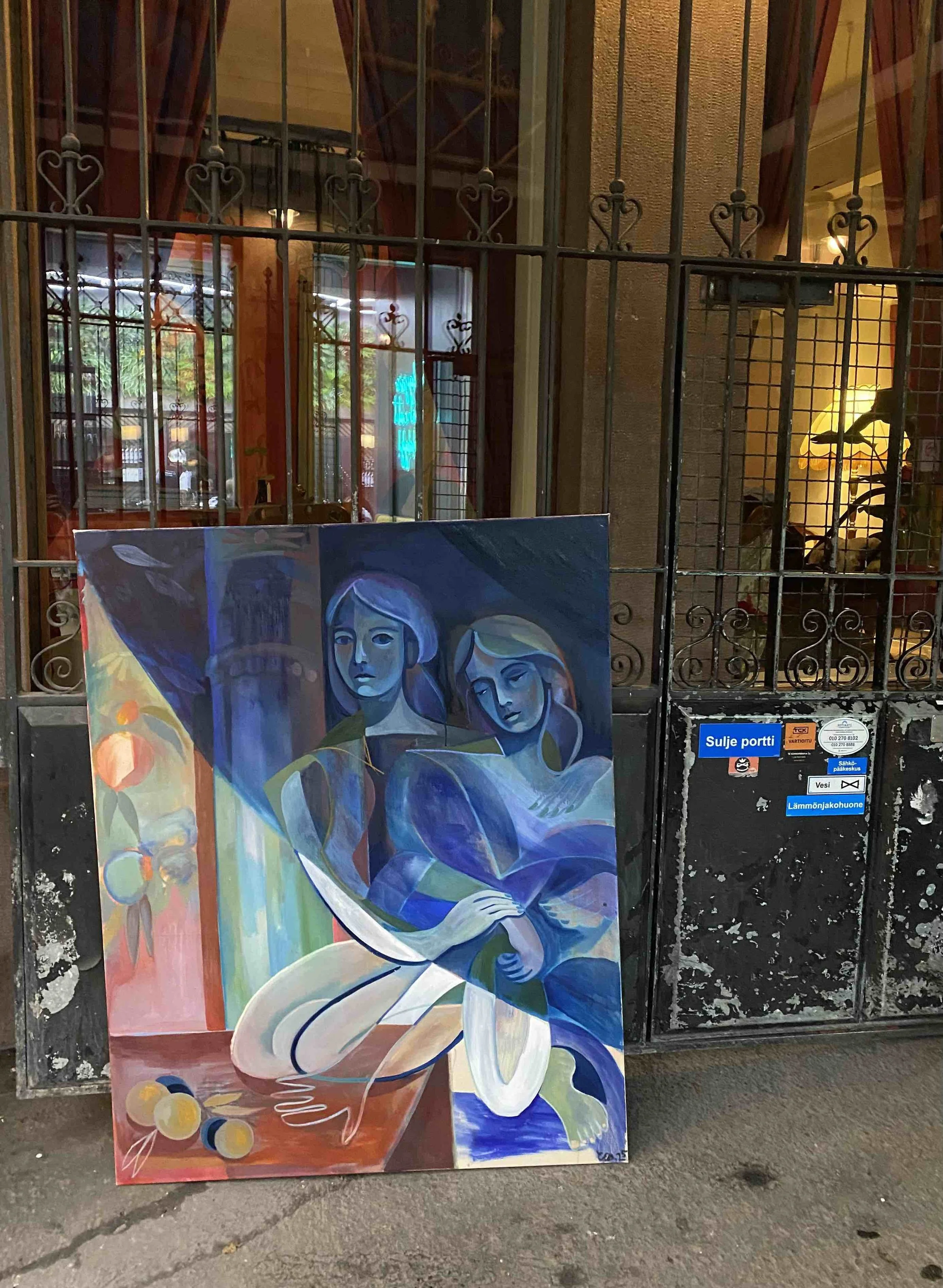 Hackad i sten, 2025, outside hi-hat art bar