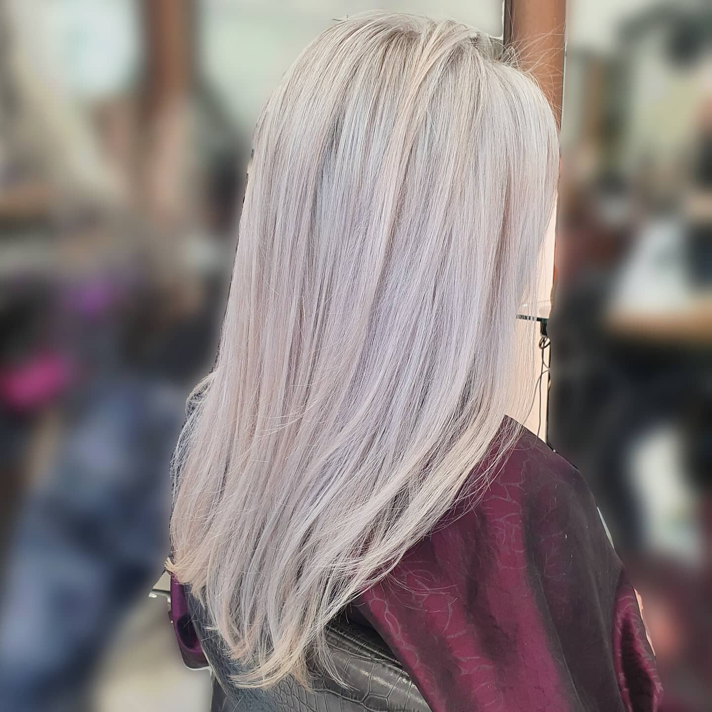 Nordic ❄ icy vibes ❄ from this beauty today @castielshairstudio 

Chopped and styled by @beatacastielhair

Coloured by 
@beatacastielhair using @lorealpro 
.
.
.
.
.
 #nofilterneeded #iceblondehair #frozen 
#lorealpro #moroccanoil #hairoftheday