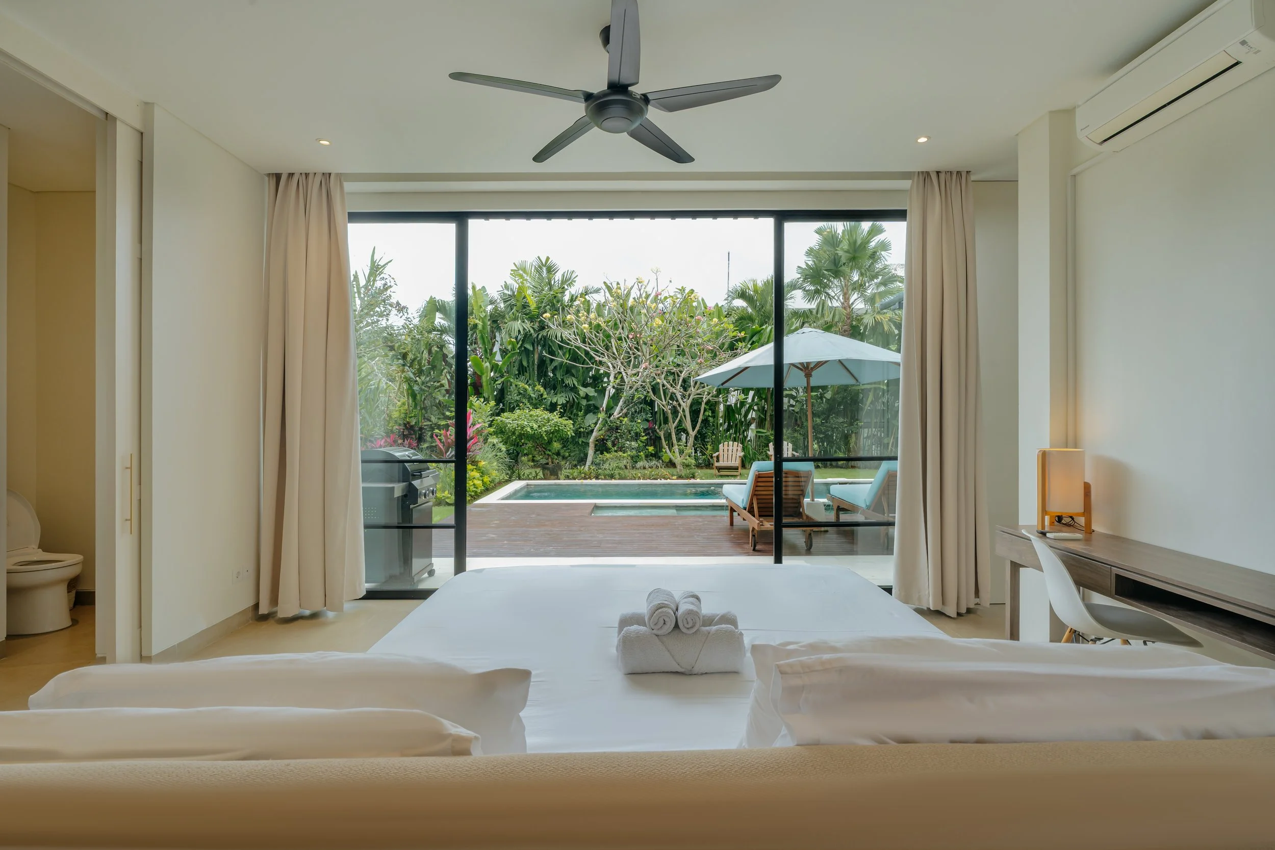 020825 Villa Savoye - Sans Visual-24.JPEG