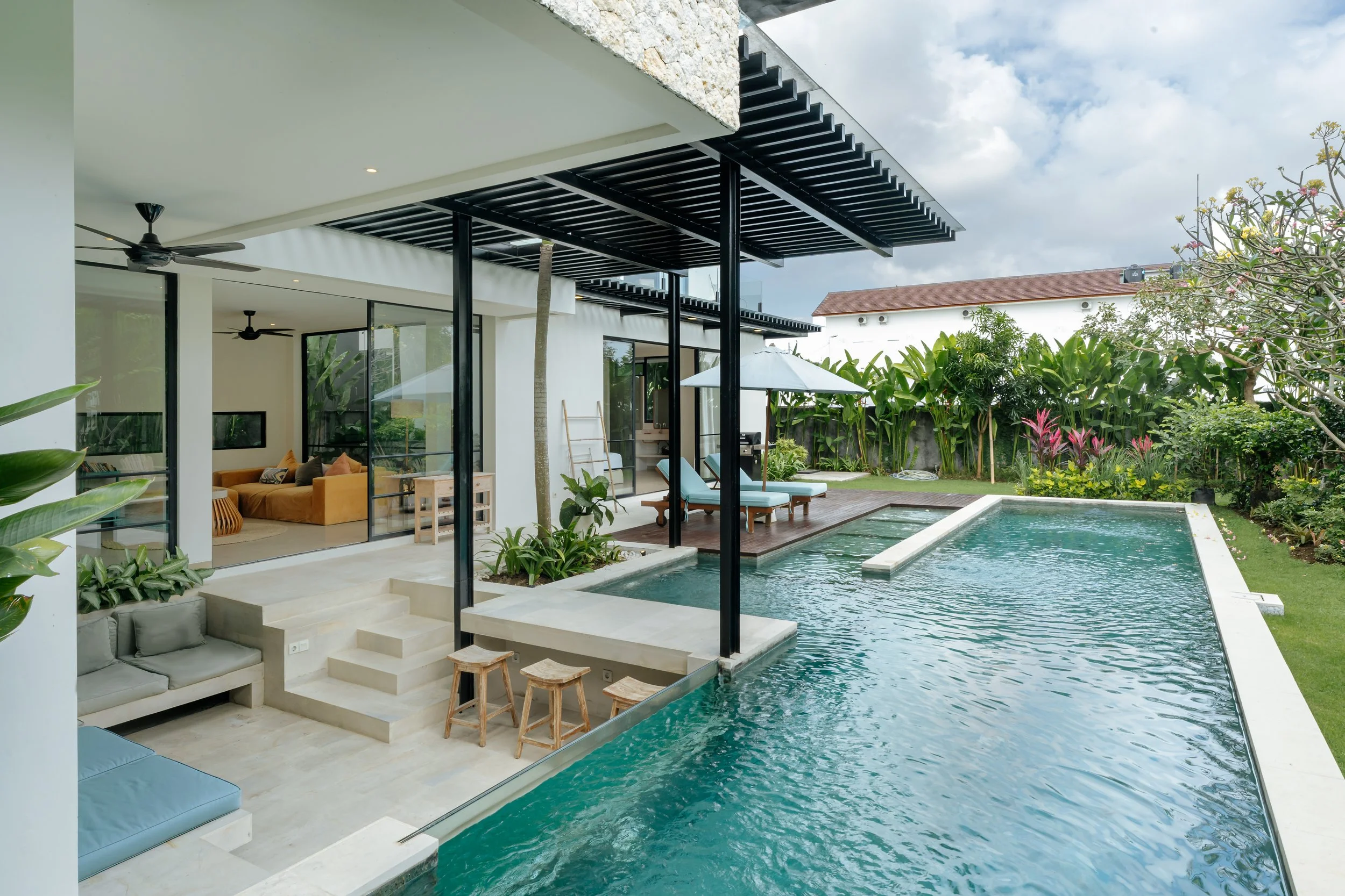 020825 Villa Savoye - Sans Visual-31.JPEG