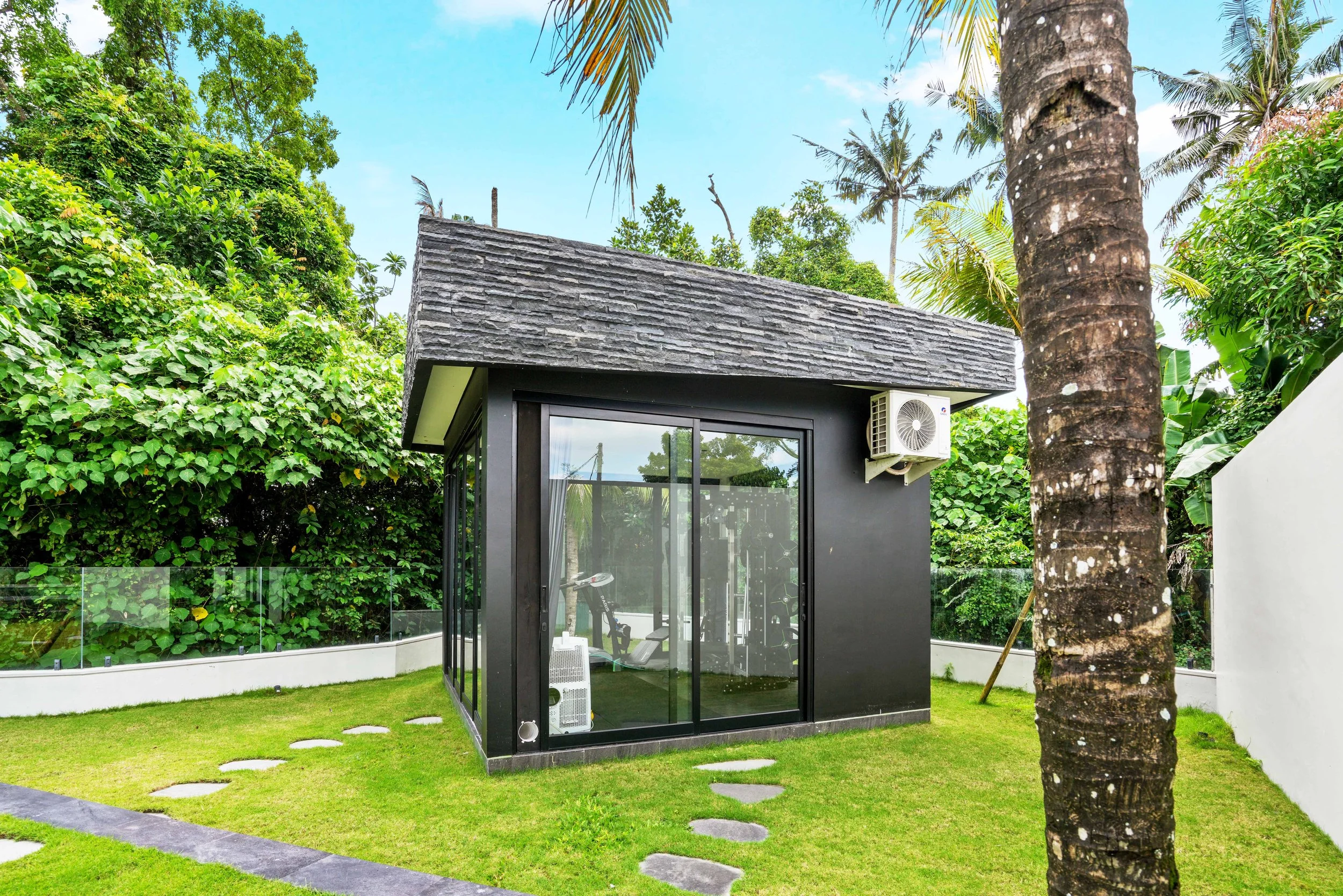 Casa Noir by strex - 32.jpg