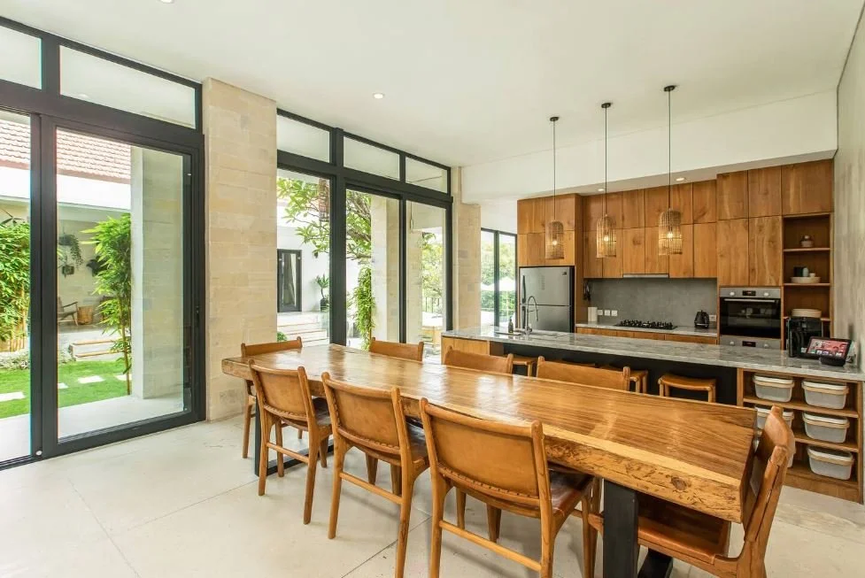 3.DINNING AND KITCHEN.JPG